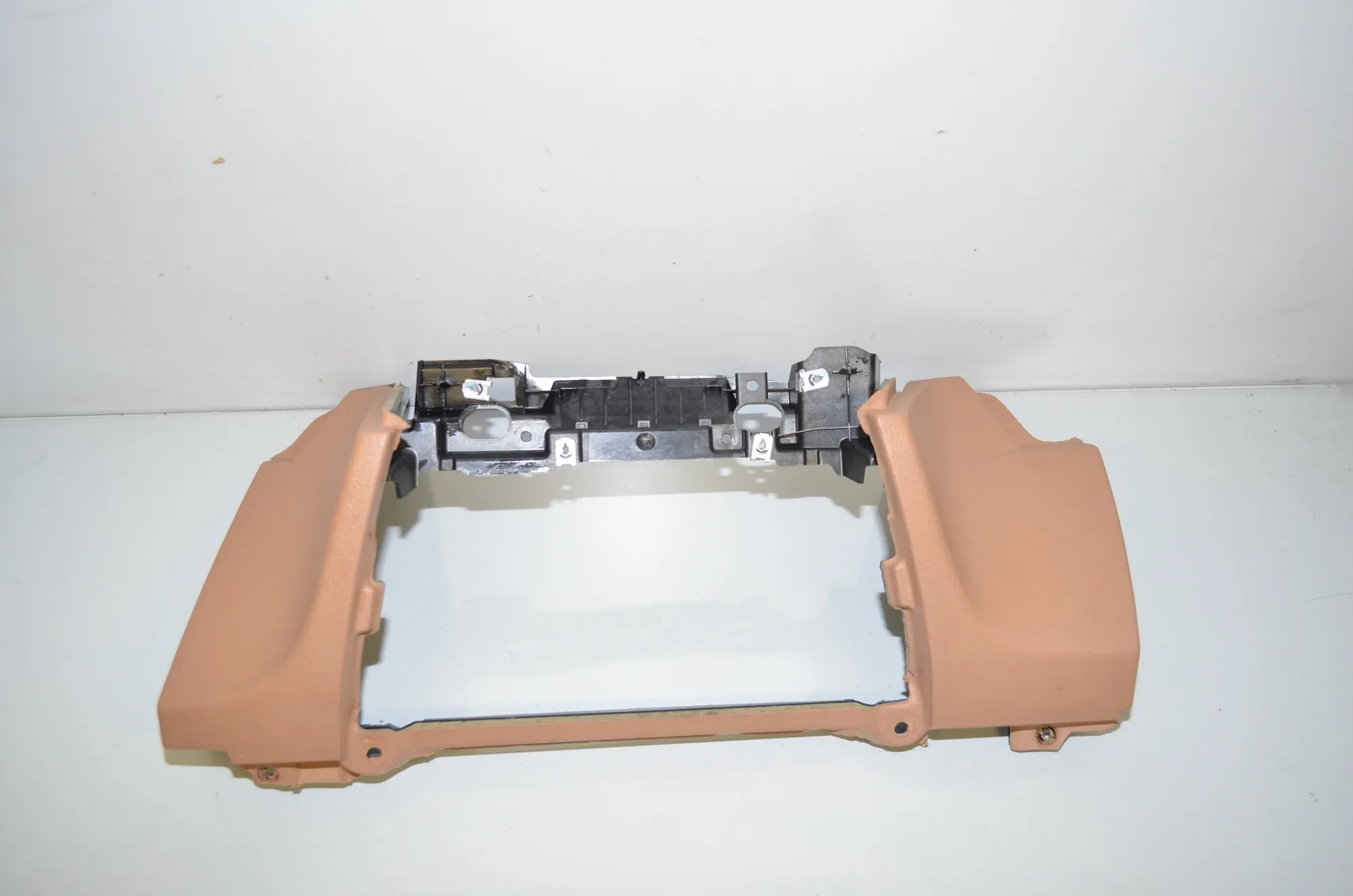 Other Interior Parts – OEM 9143936 · BMW 7 (F01, F02) 730 d 2009 – 2