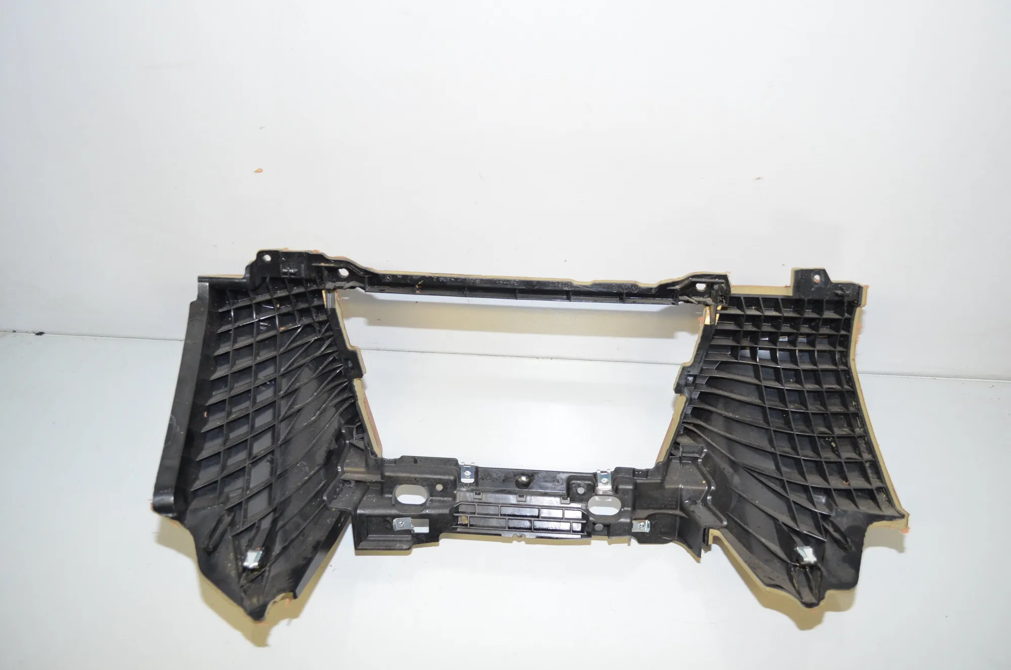 Other Interior Parts – OEM 9143936 · BMW 7 (F01, F02) 730 d 2009 – 3