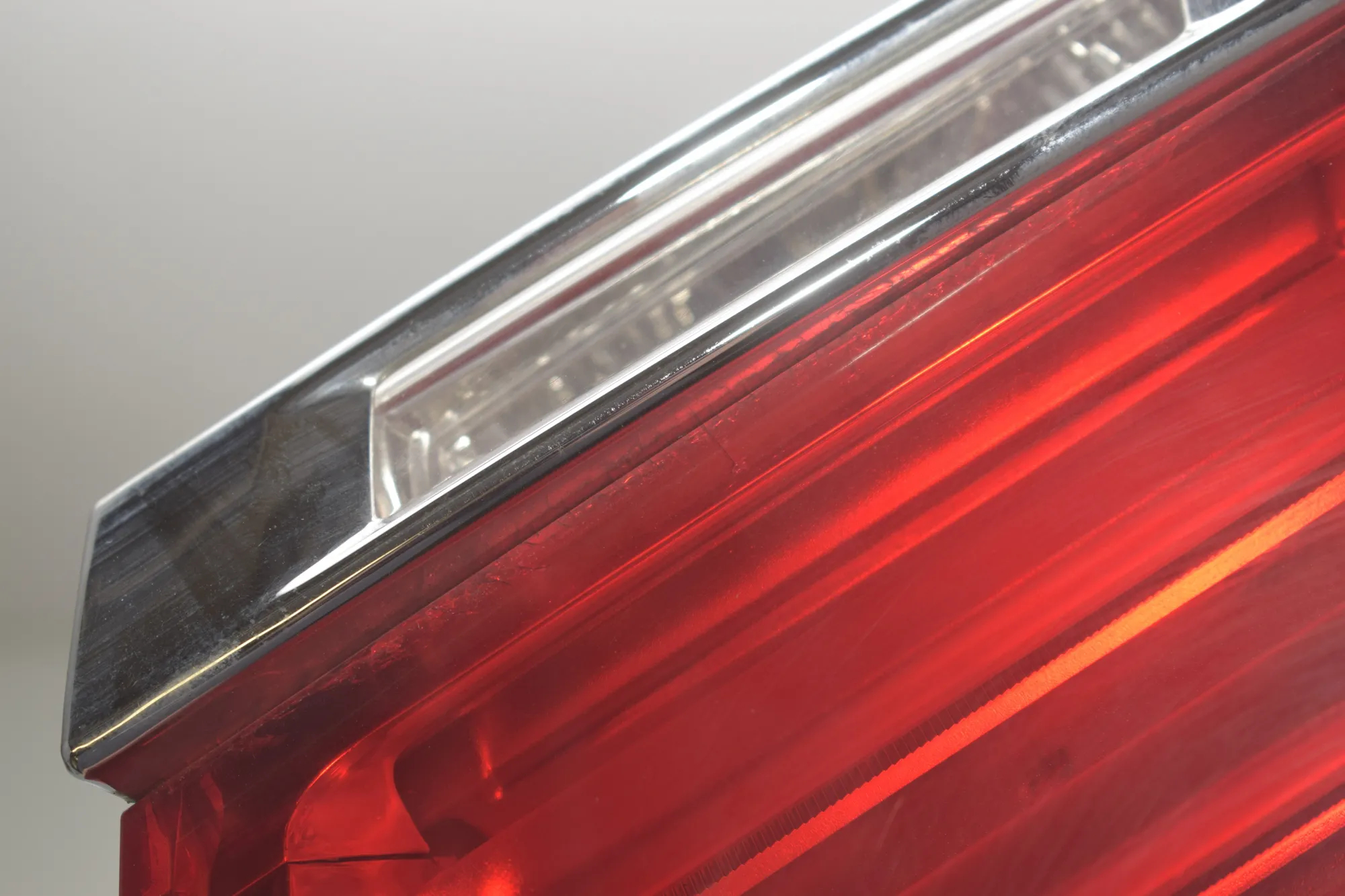 Right Side Tailgate Tail Light – OEM 7182206 · BMW 7 (F01, F02) 730 d 2009 – 2