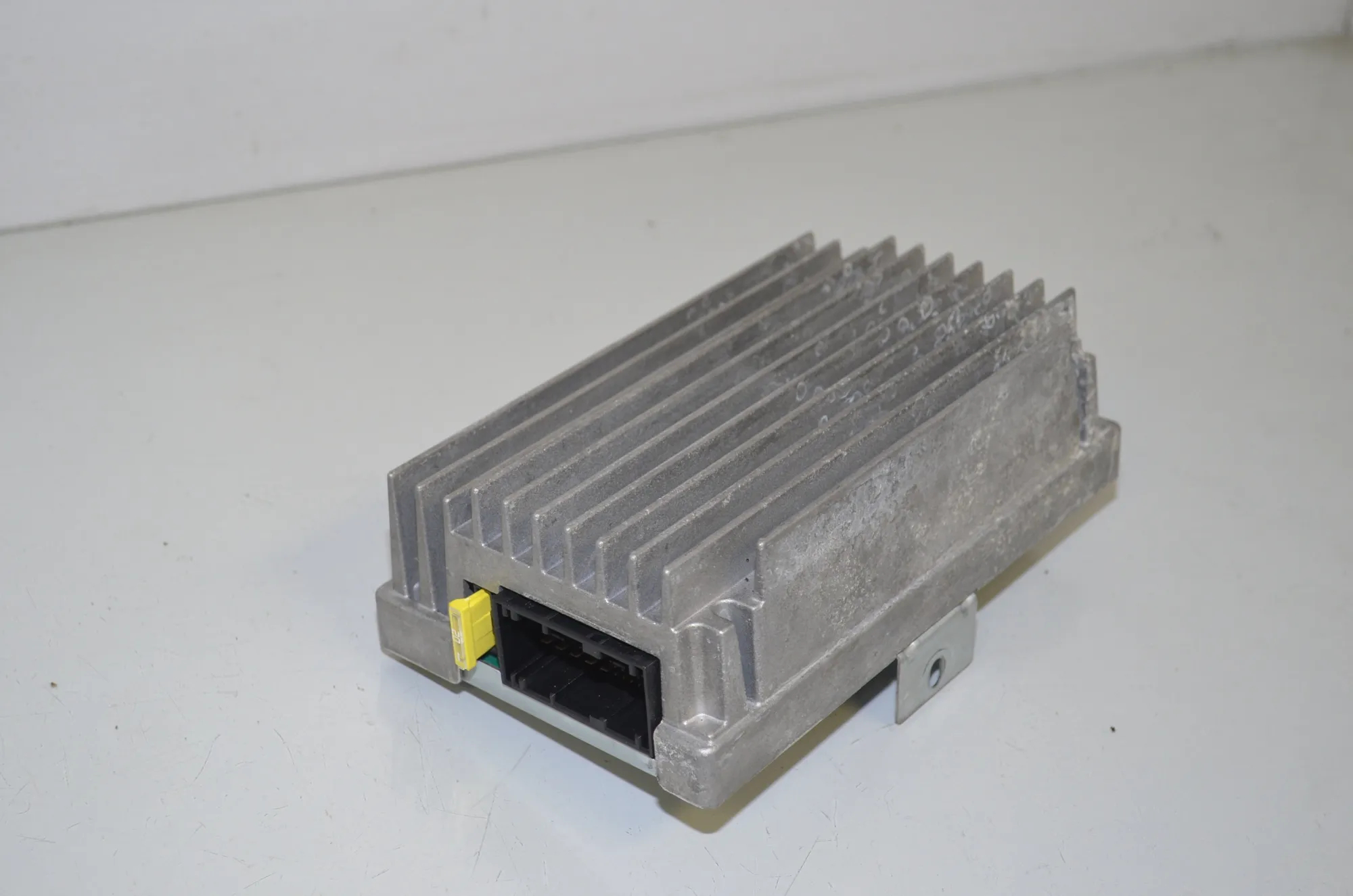 Sound Audio System Set – OEM 9133410 · BMW 7 (F01, F02) 730 d 2009 – 4