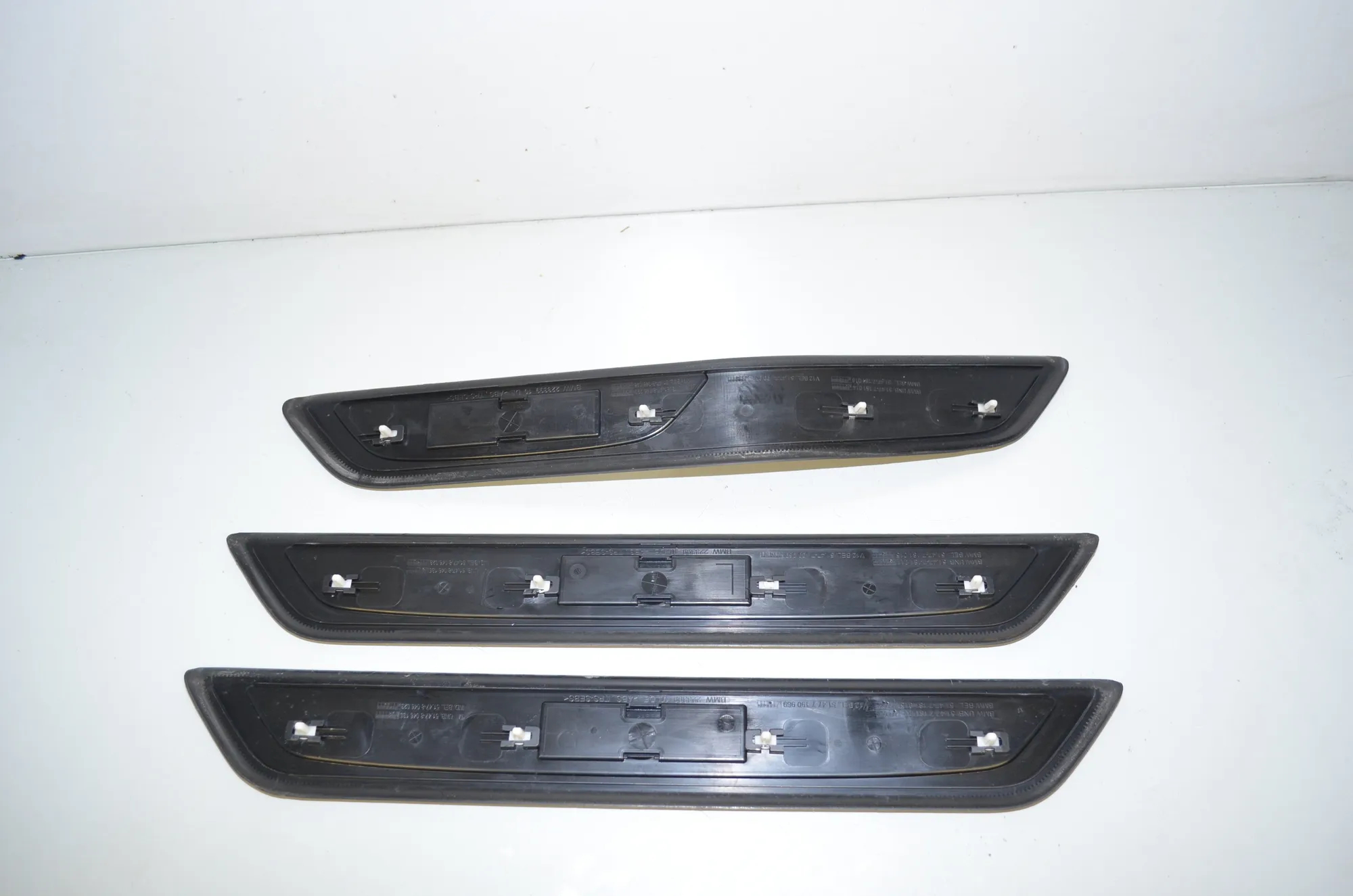 Door Sill Trim Kit – OEM 7190969 · BMW 7 (F01, F02) 730 d 2009 – 3