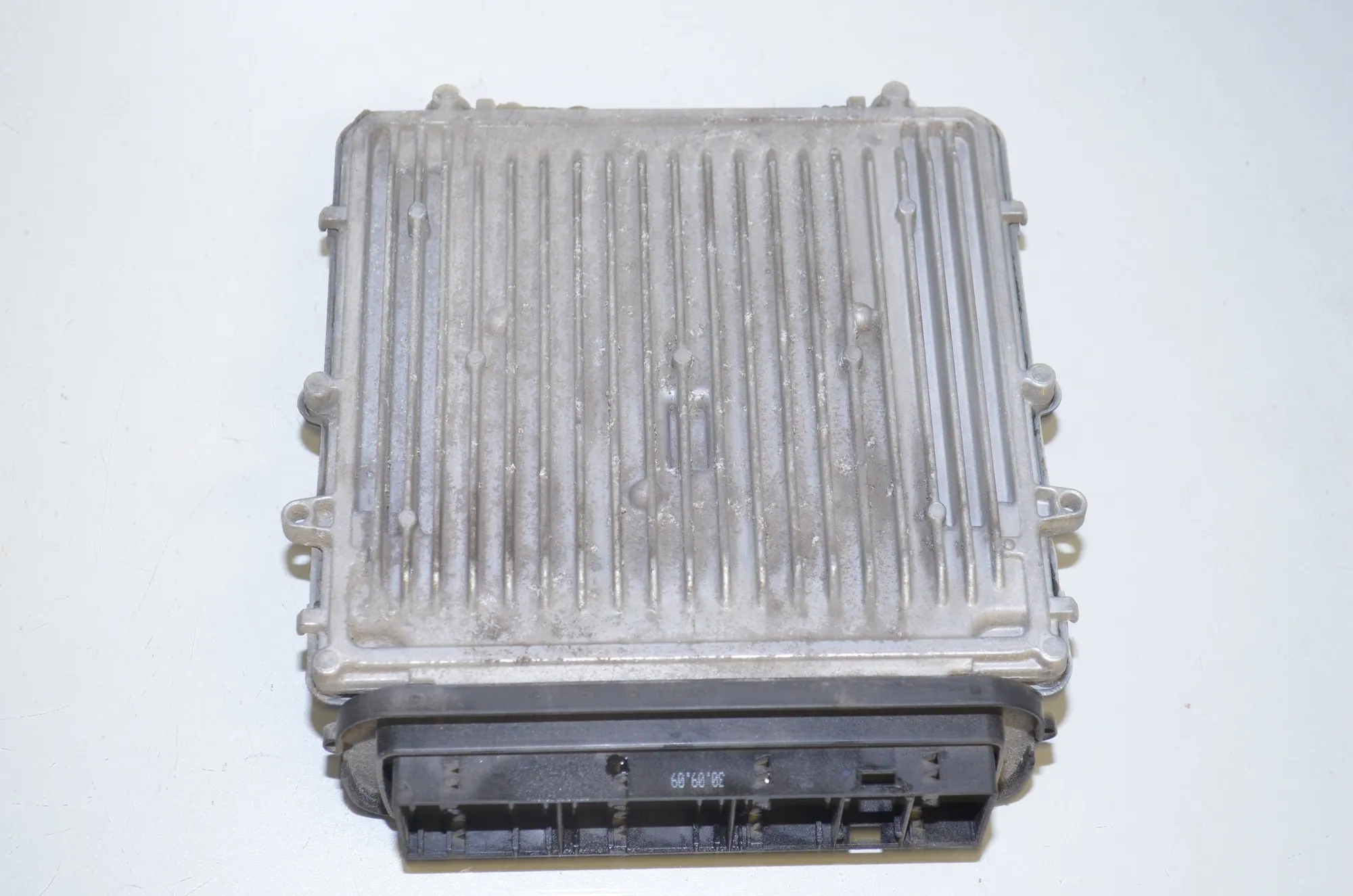 Engine Ignition ECU Set – OEM 8509757 · BMW 7 (F01, F02) 730 d 2009 – 6