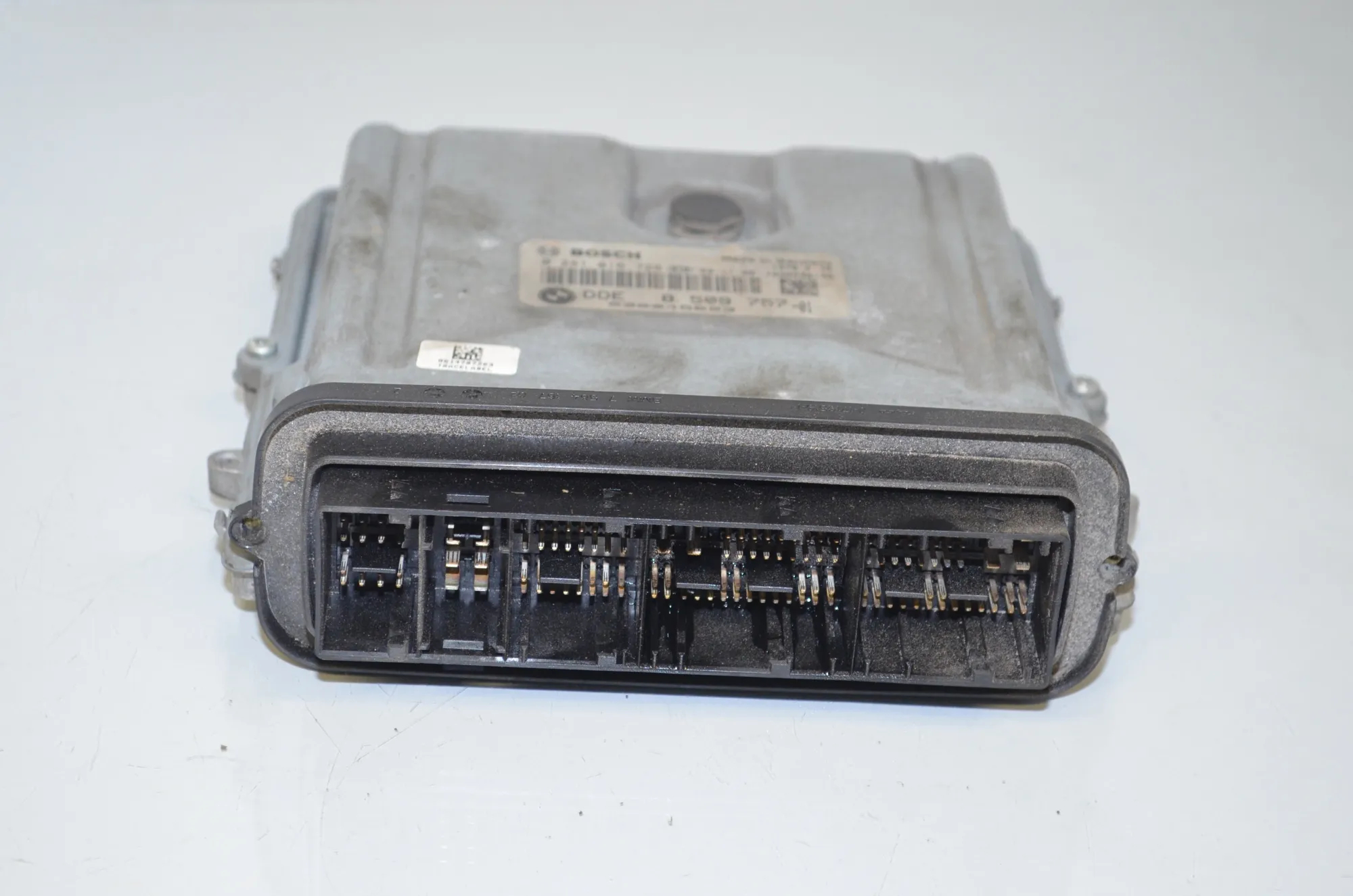 Engine Ignition ECU Set – OEM 8509757 · BMW 7 (F01, F02) 730 d 2009 – 4