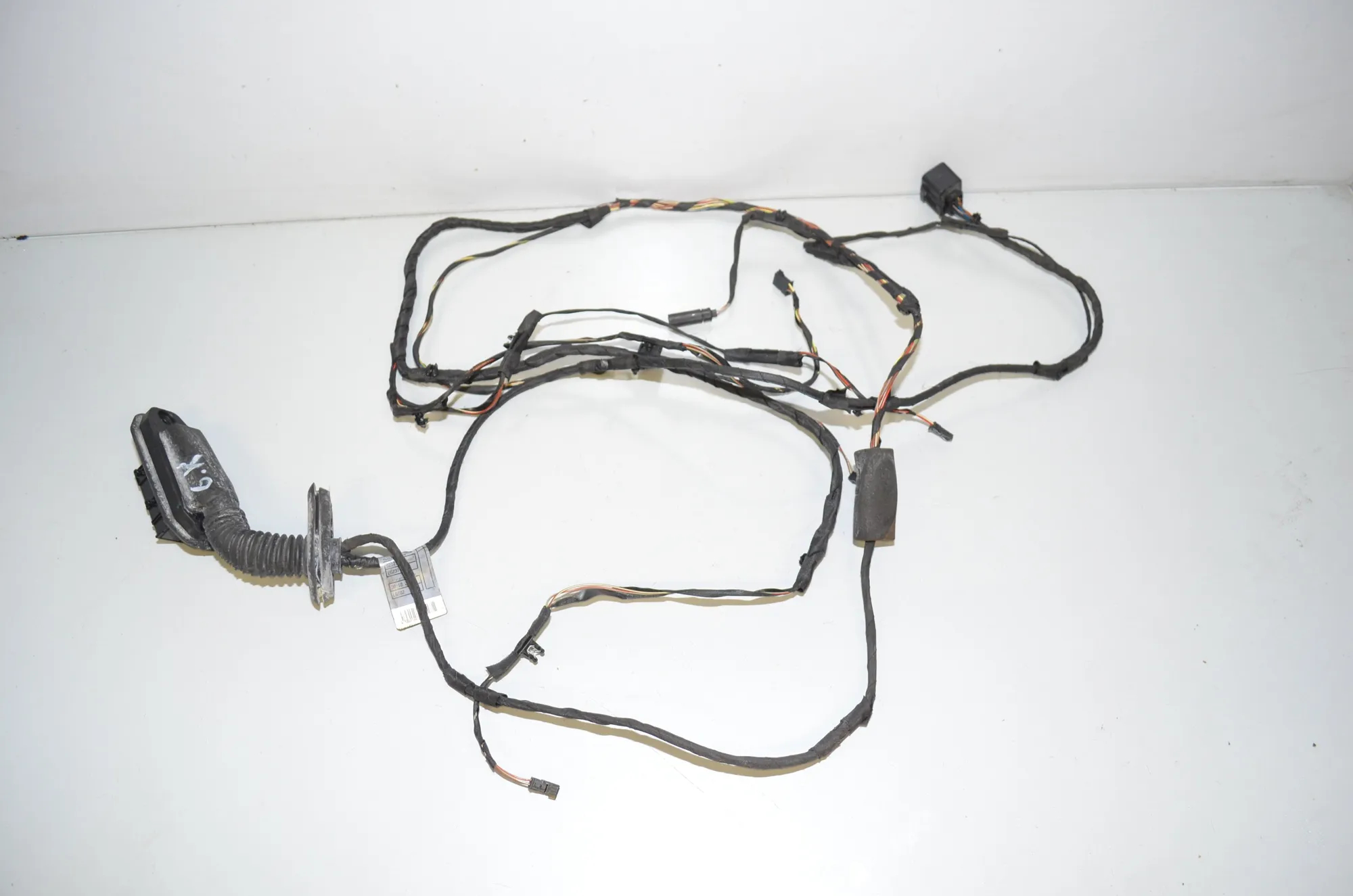 Rear Left Door Wiring – OEM 9212190 · BMW 7 (F01, F02) 730 d 2009 – 3