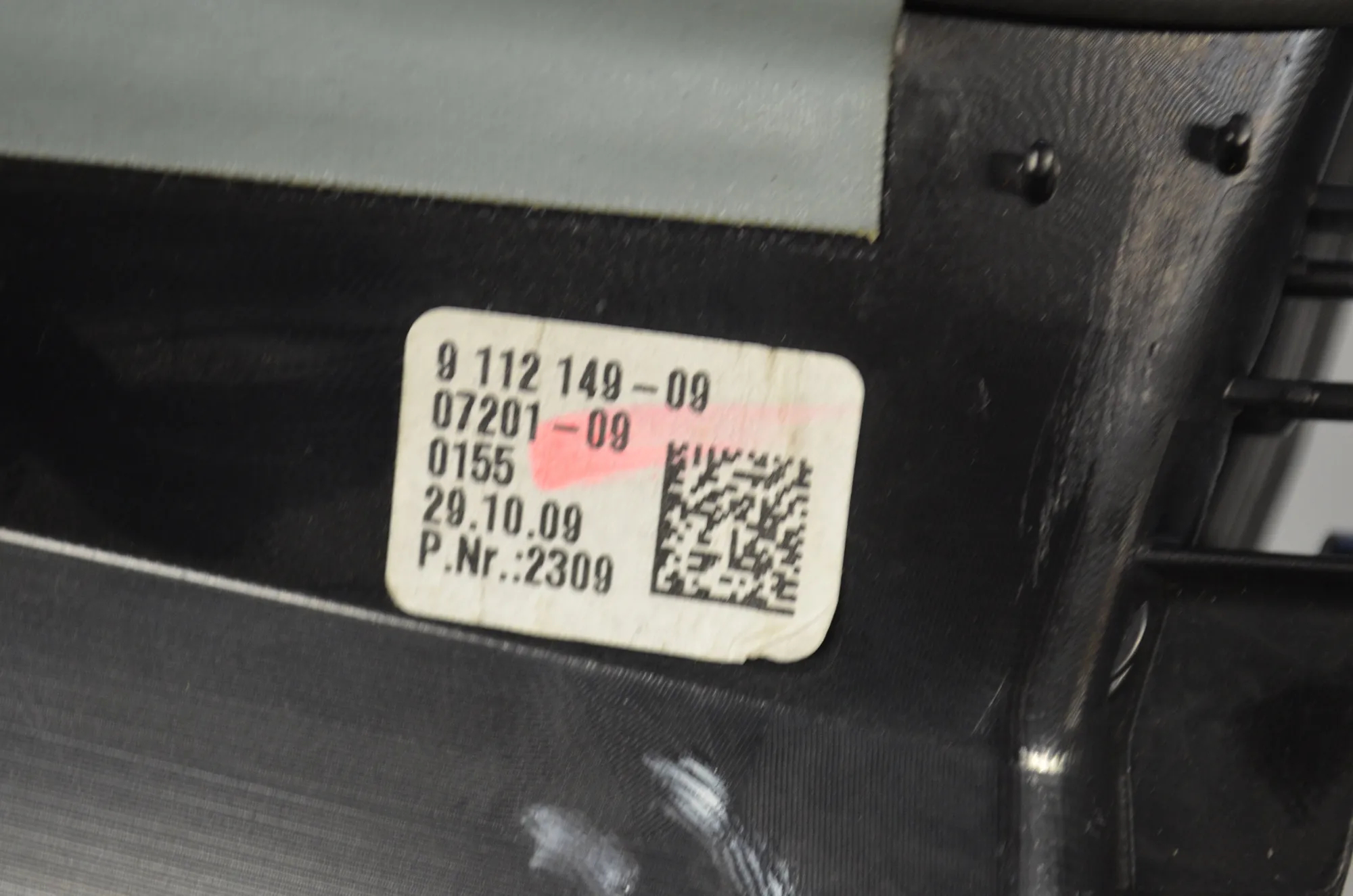 Dashboard Air Vents – OEM 9112150 · BMW 7 (F01, F02) 730 d 2009 – 9