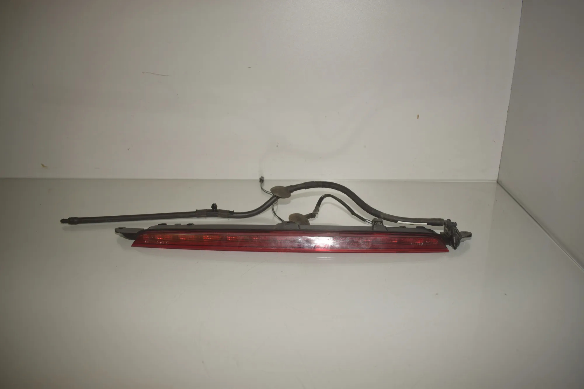 Rear Third Brake Stop Light – OEM 7304040 · BMW i3 (I01) s Electric 2022 – 2