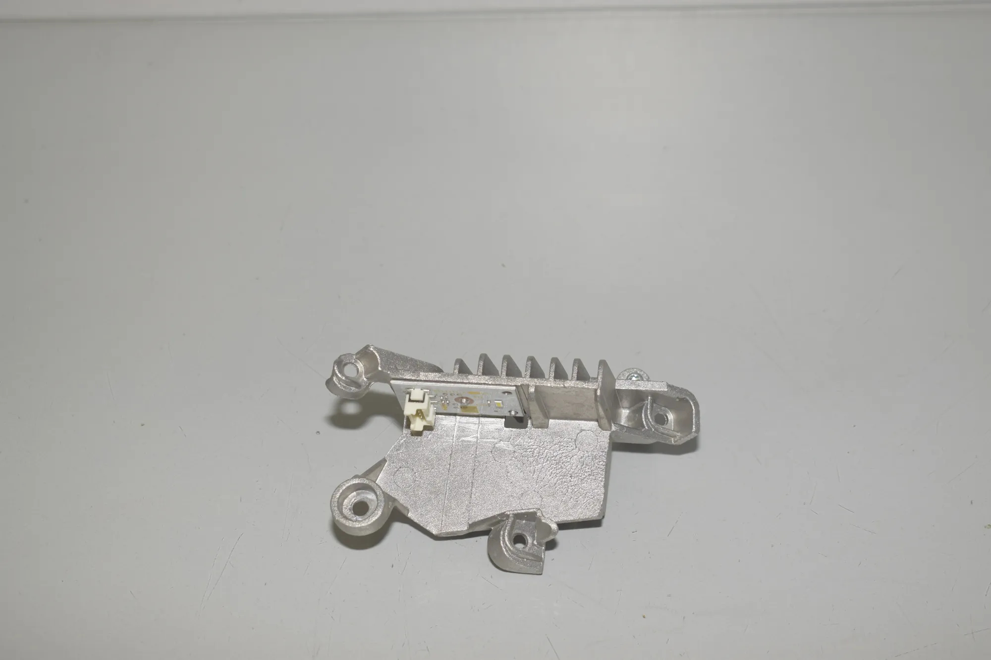 LED Lights Control Unit – OEM 90034373 · BMW i3 (I01) s Electric 2022 – 2
