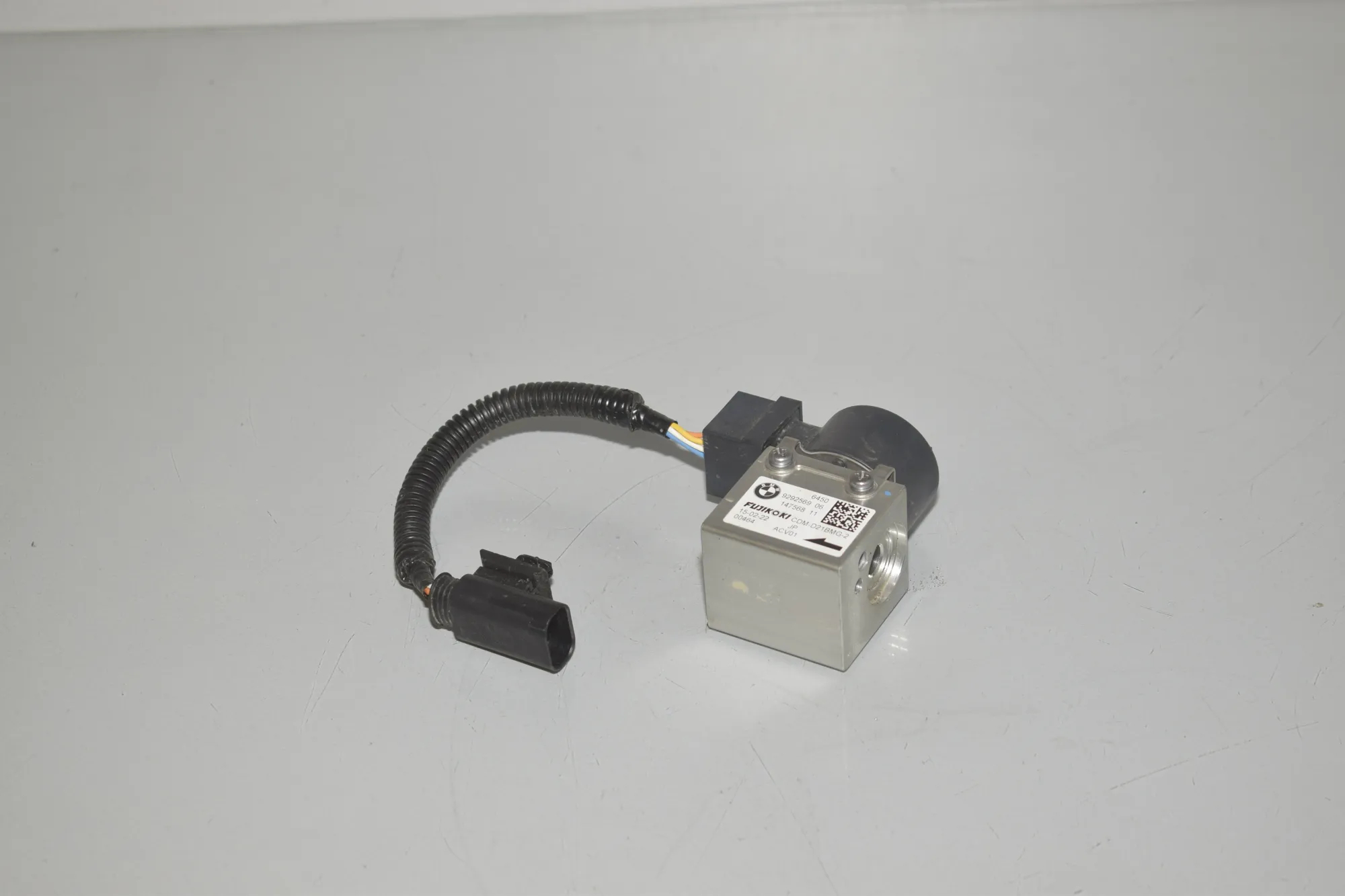 A/C Expansion Tank – OEM 9292569 · BMW i3 (I01) s Electric 2022 – 2