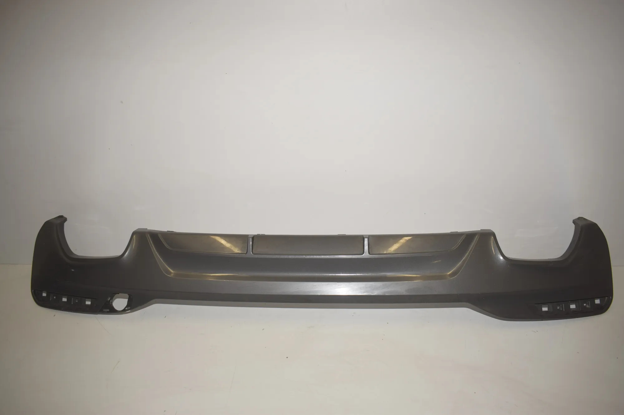 Rear Bumper Lower Diffuser – OEM 8098694 · BMW 5 (G30) BMW 5 (G30) 520 d 2020