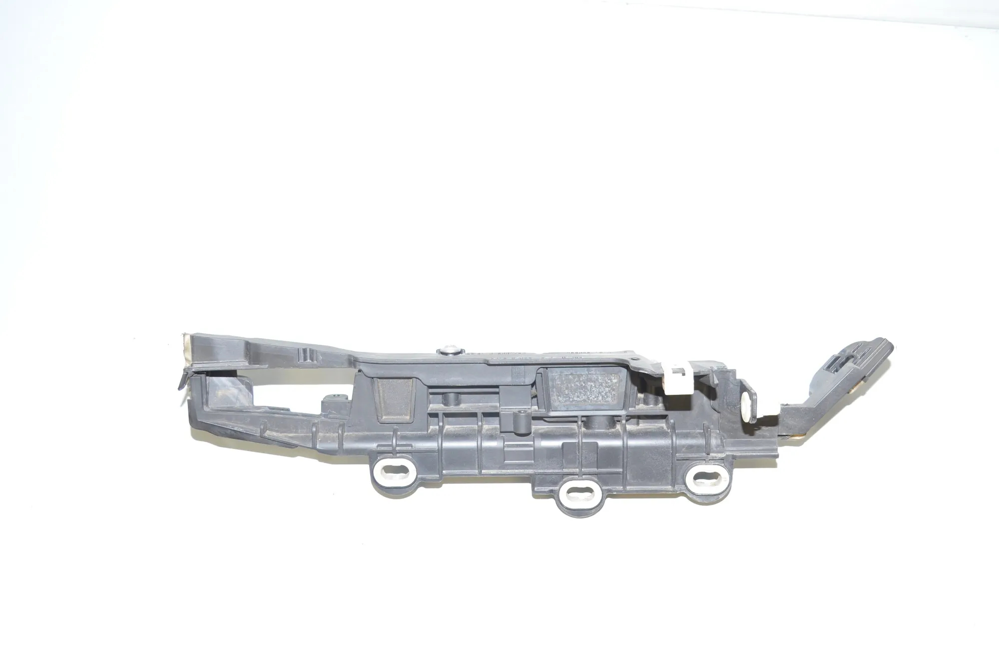 Other Engine Compartment Parts – OEM 9334790 · BMW 5 Touring (G31) (2017 - -) M 550 d xDrive 2018 – 4