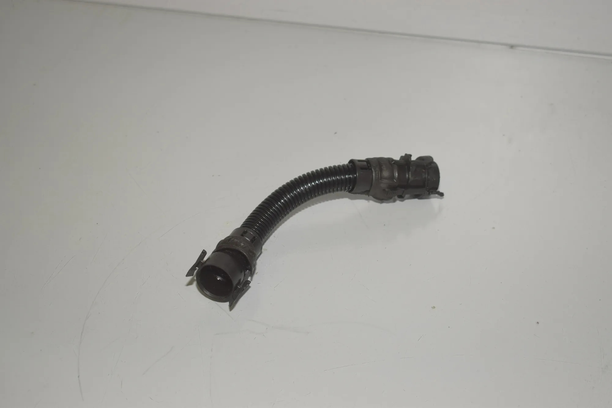 Breather Hose – OEM 7803847 · BMW 7 (F01, F02) 730 d 2009 – 2
