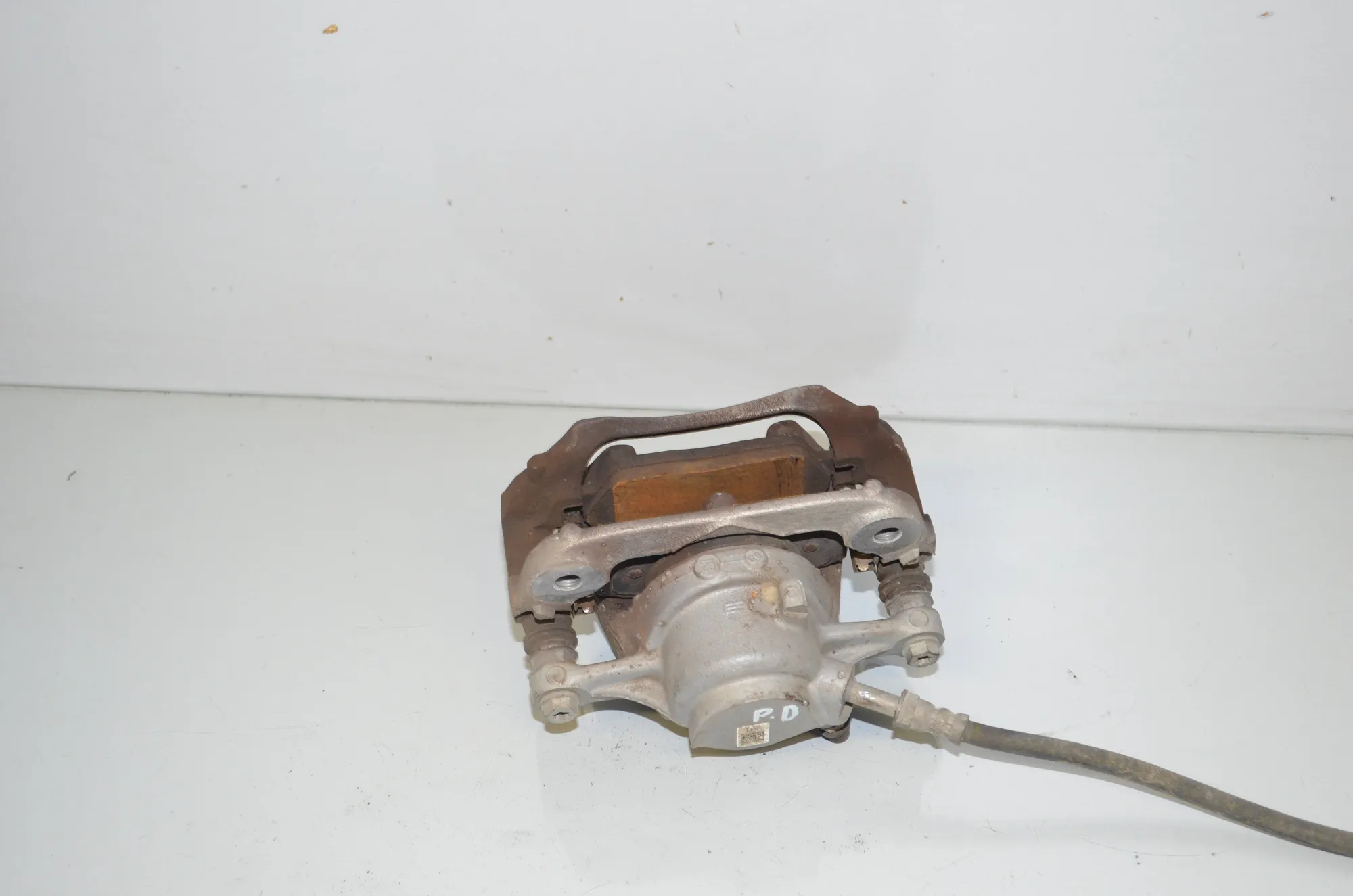 Front Right Brake Caliper – OEM 6860270 · BMW i3 (I01) s Electric 2022 – 4
