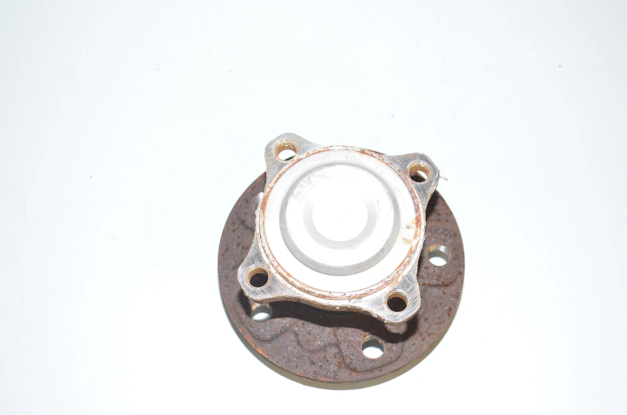 Front Right Wheel Bearing – OEM 6867927 · BMW i3 (I01) s Electric 2022 – 3