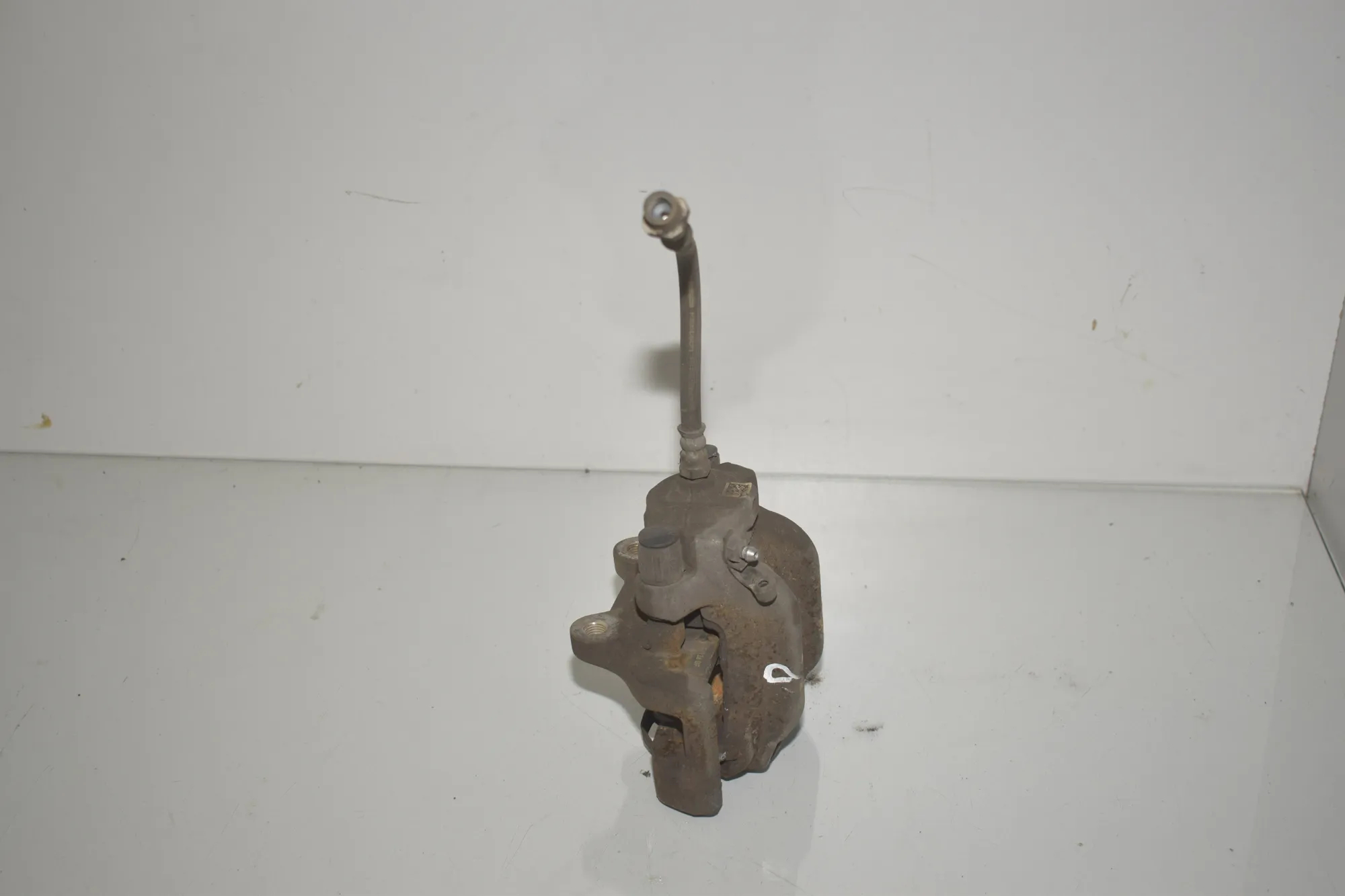 Rear Right Brake Caliper – OEM 6850858 · BMW 2 Cabrio (F23) 220 i 2017 – 2