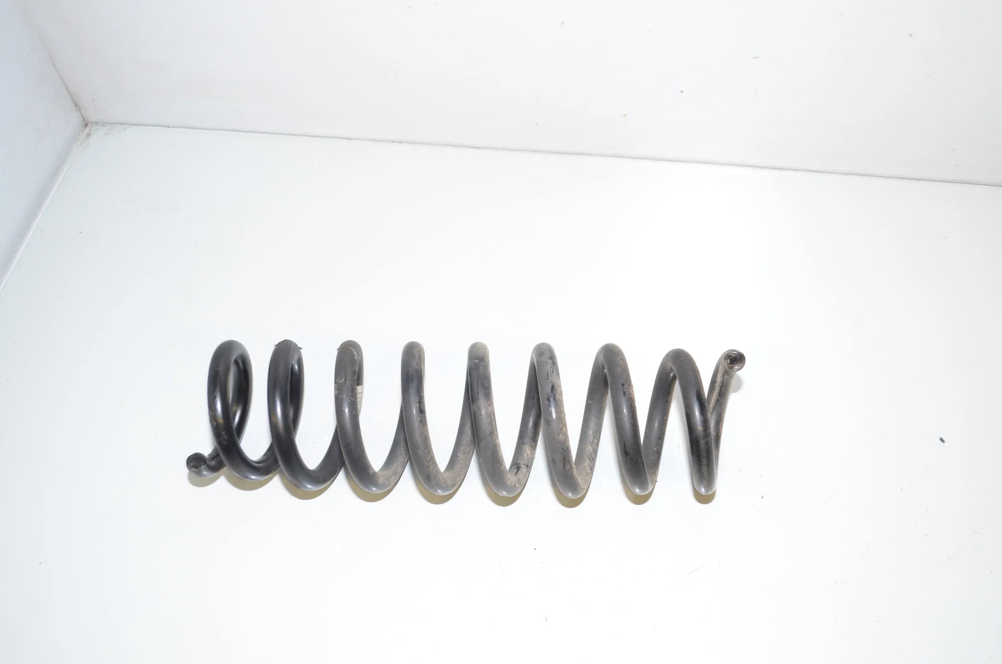 Rear Left Coil Spring – OEM 6851726 · BMW 2 Cabrio (F23) 220 i 2017 – 4