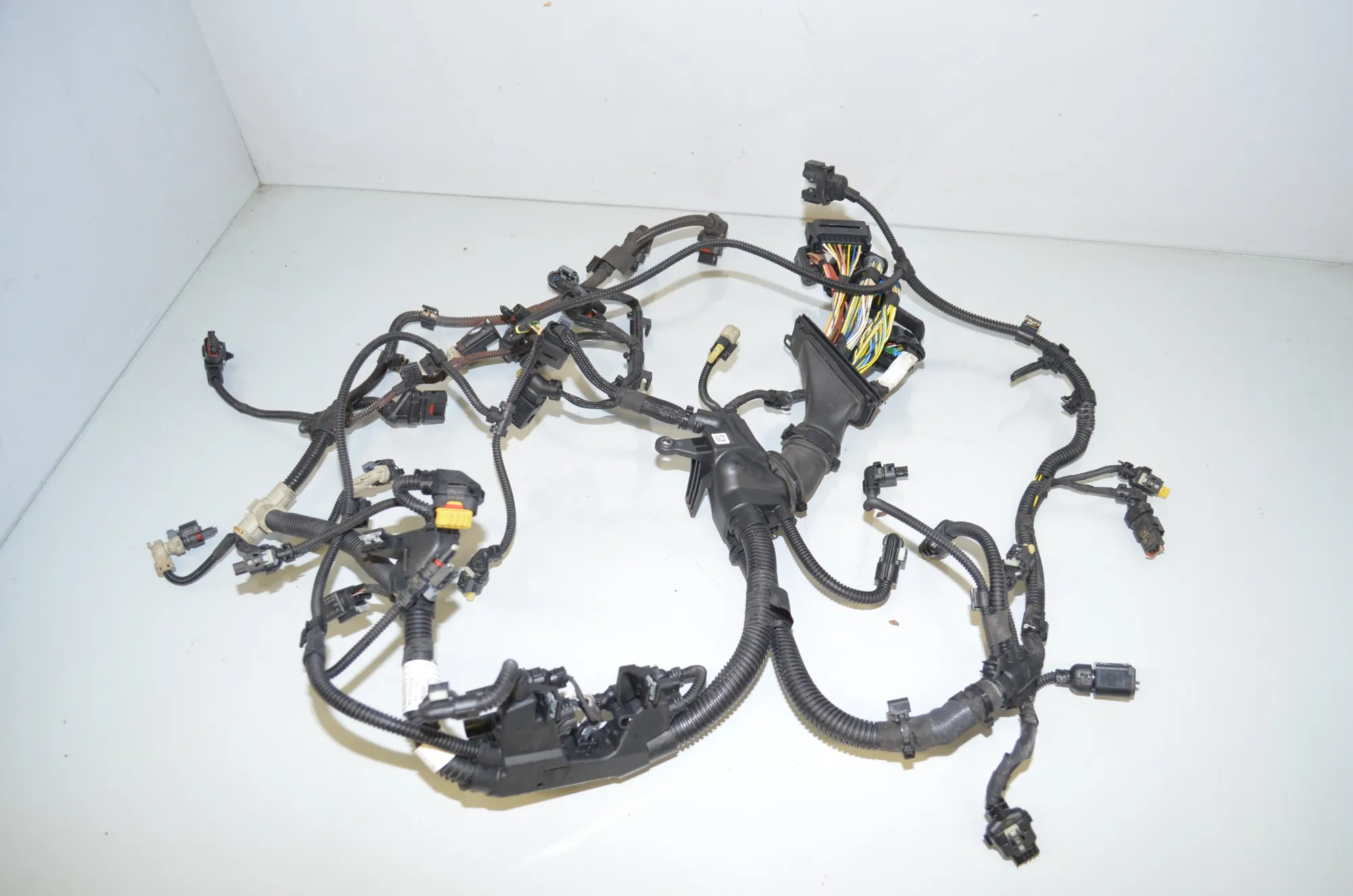 Engine Cable Harness – OEM 8490203 · BMW 1 (F40) (2019 - -) F40) 116 d 2020 – 3