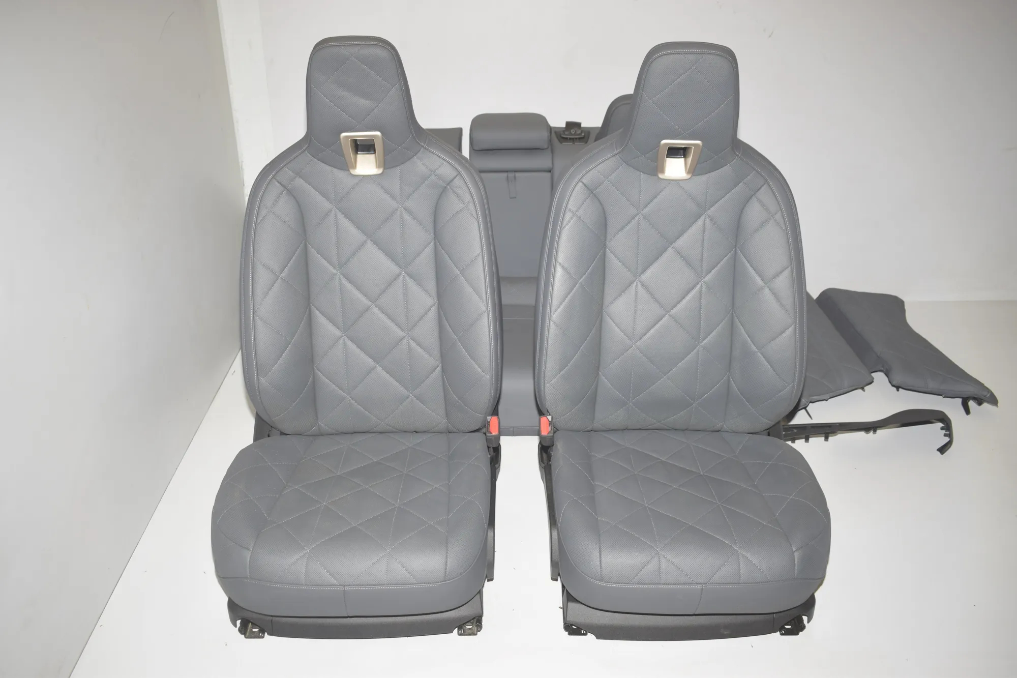 Seat set – OEM 0000 · BMW iX (I20) (2021 - -) xDrive 40 2021 – 2