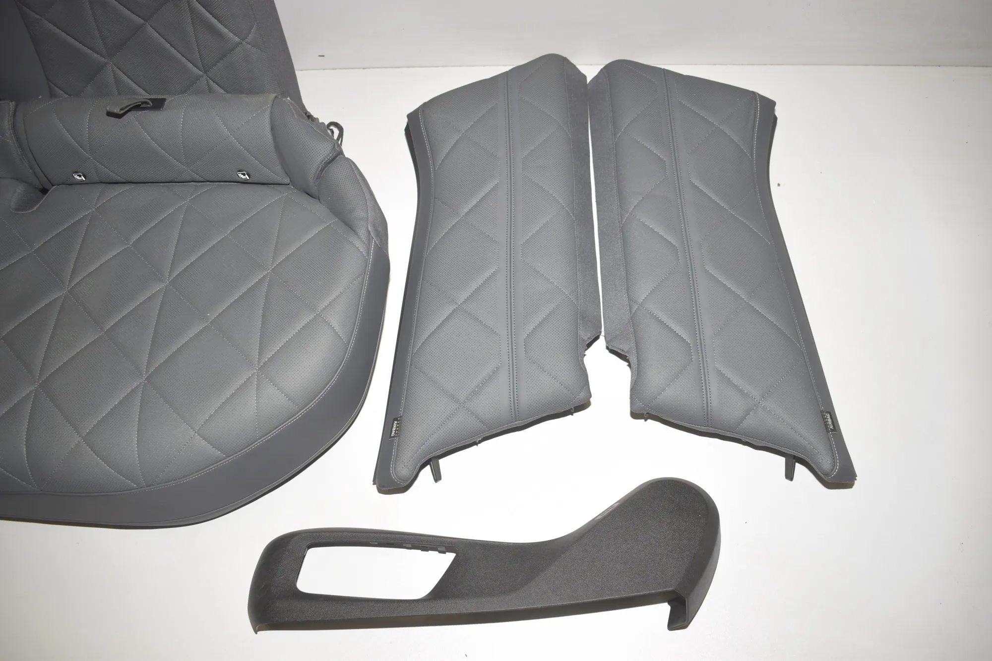 Seat set – OEM 0000 · BMW iX (I20) (2021 - -) xDrive 40 2021 – 9