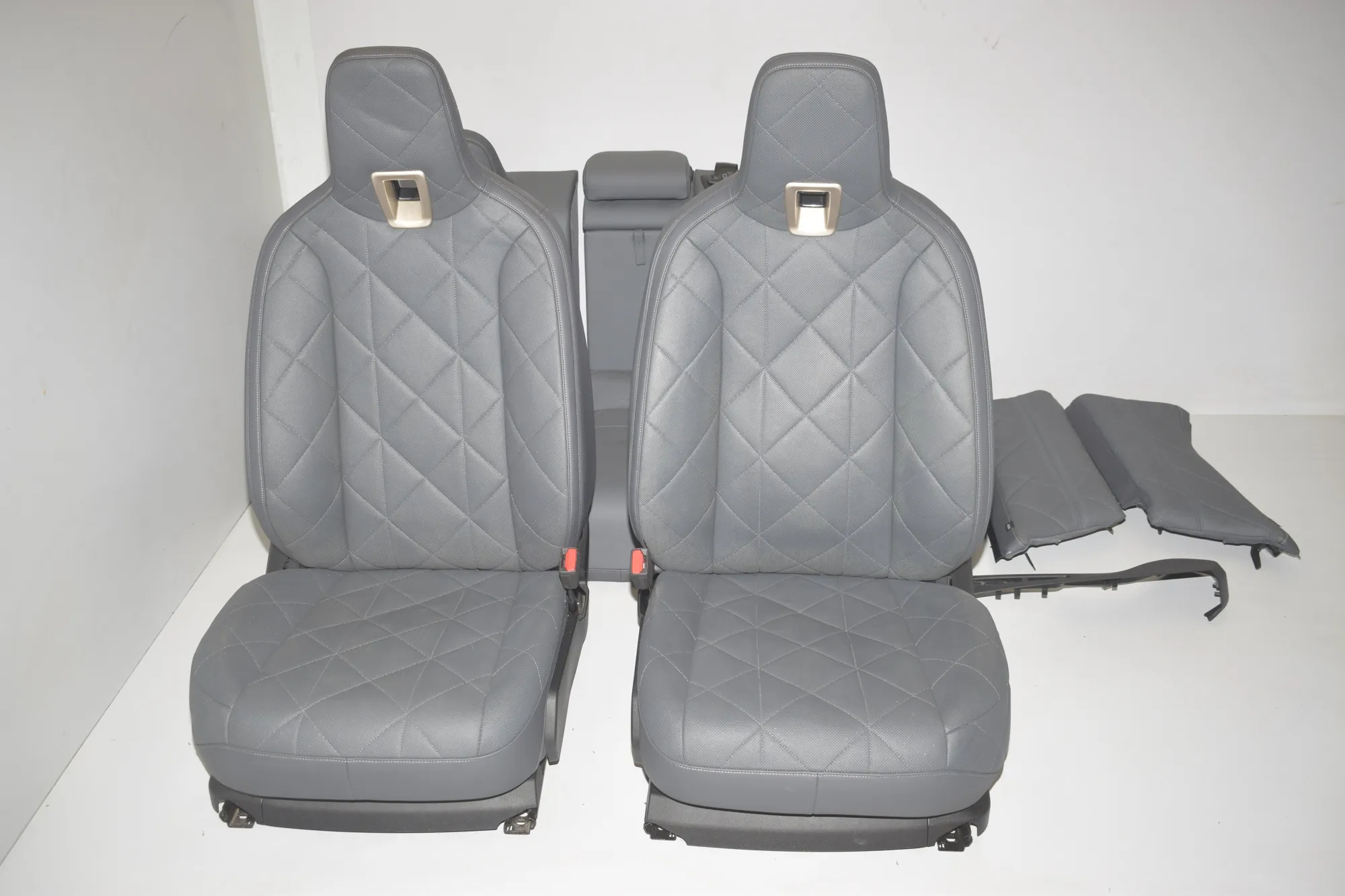 Seat set – OEM 0000 · BMW iX (I20) (2021 - -) xDrive 40 2021