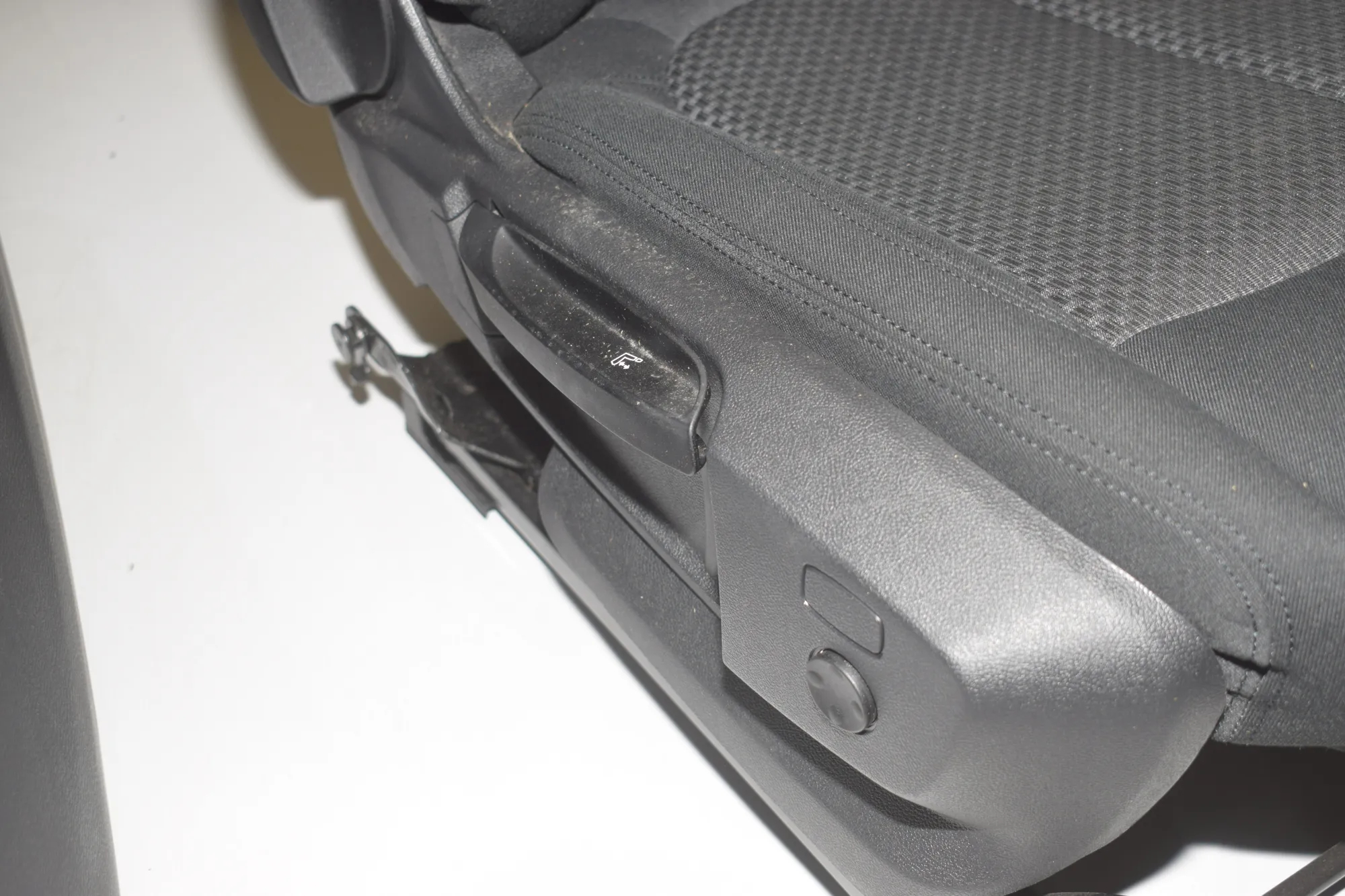 Seat set · BMW X1 (F48) xDrive 18 d 2018 – 11