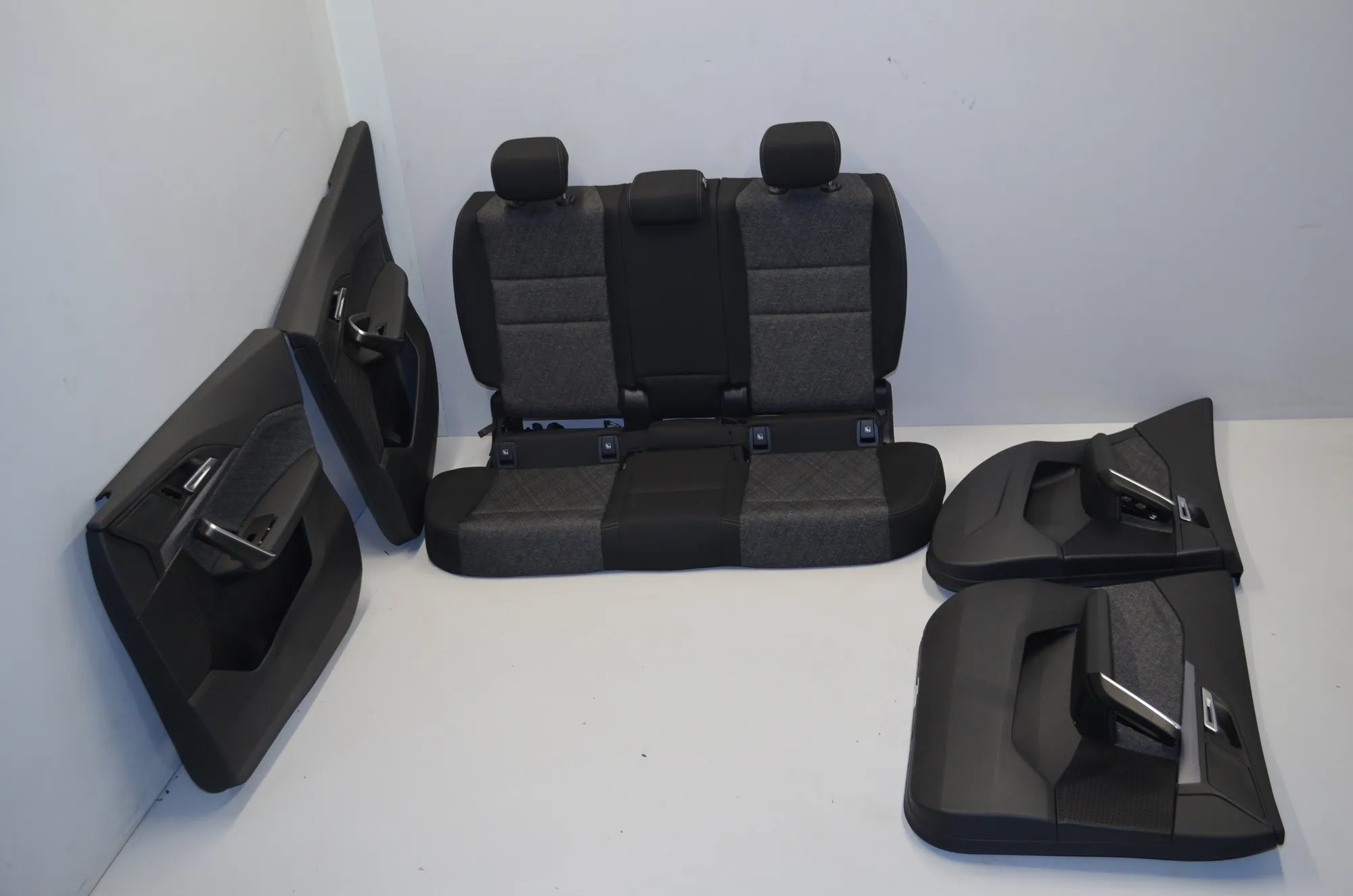 Seat set · BMW X2 (U10) BMW X2 (U10) iX2 xDrive 30 2024 – 8