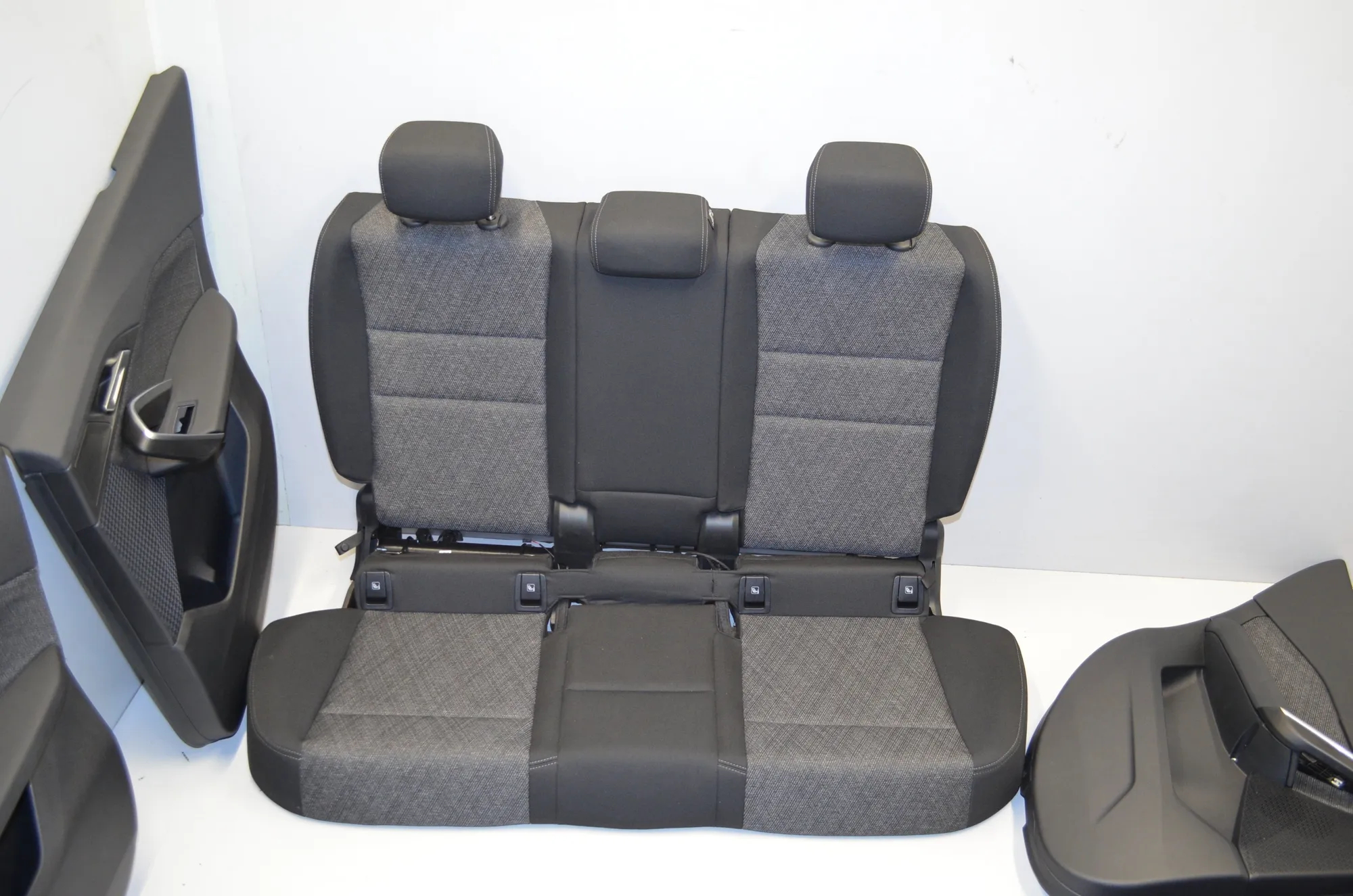 Seat set · BMW X2 (U10) BMW X2 (U10) iX2 xDrive 30 2024 – 9
