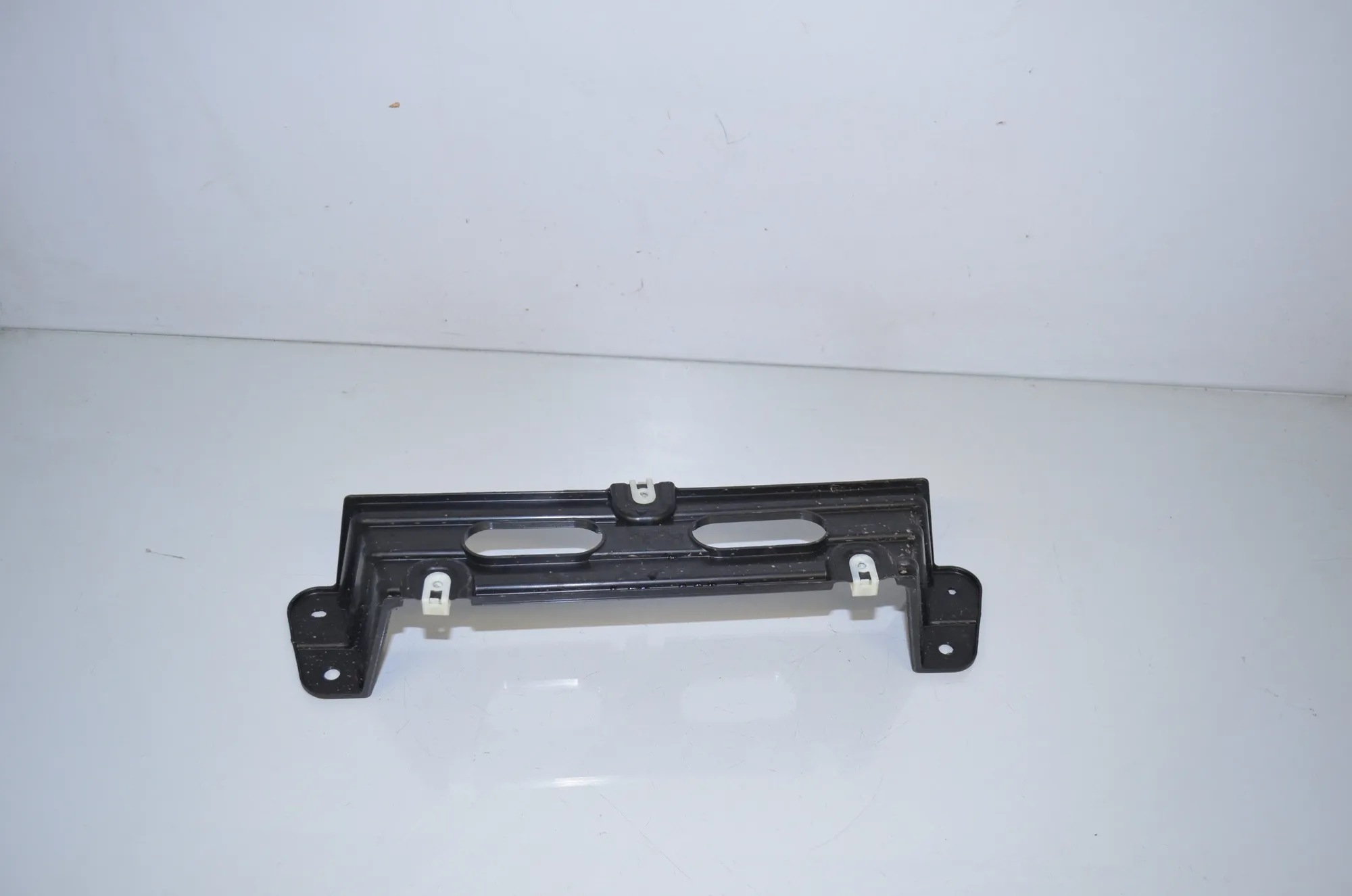 Bracket – OEM 9491056 · BMW iX3 (G08) (2020 - -) Electric (286 HP) 2022 – 4