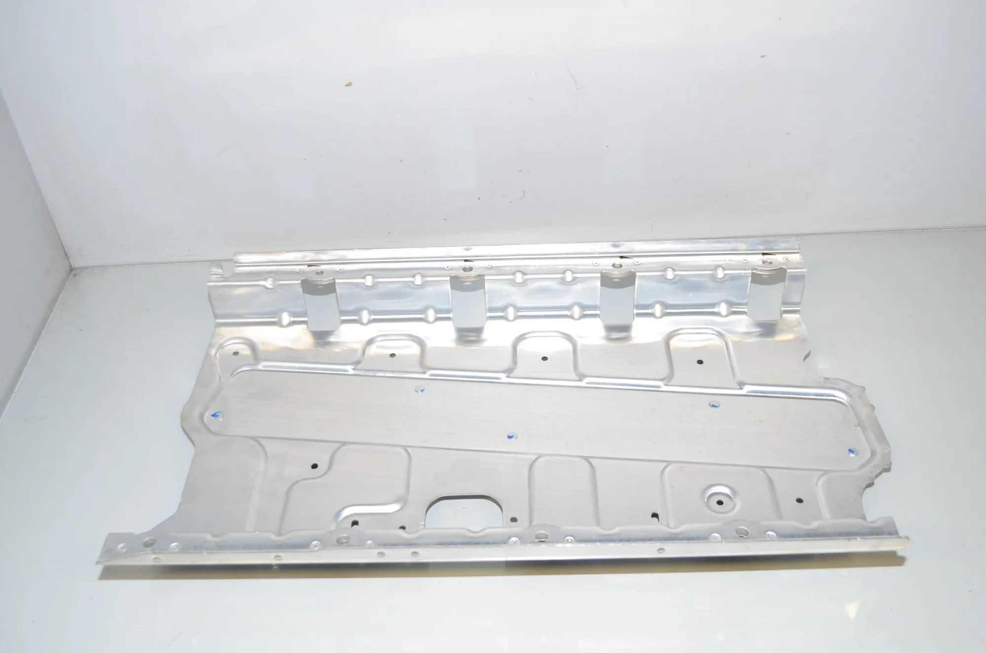 Other Body Parts – OEM 9424302 · BMW iX3 (G08) (2020 - -) Electric (286 HP) 2022 – 4