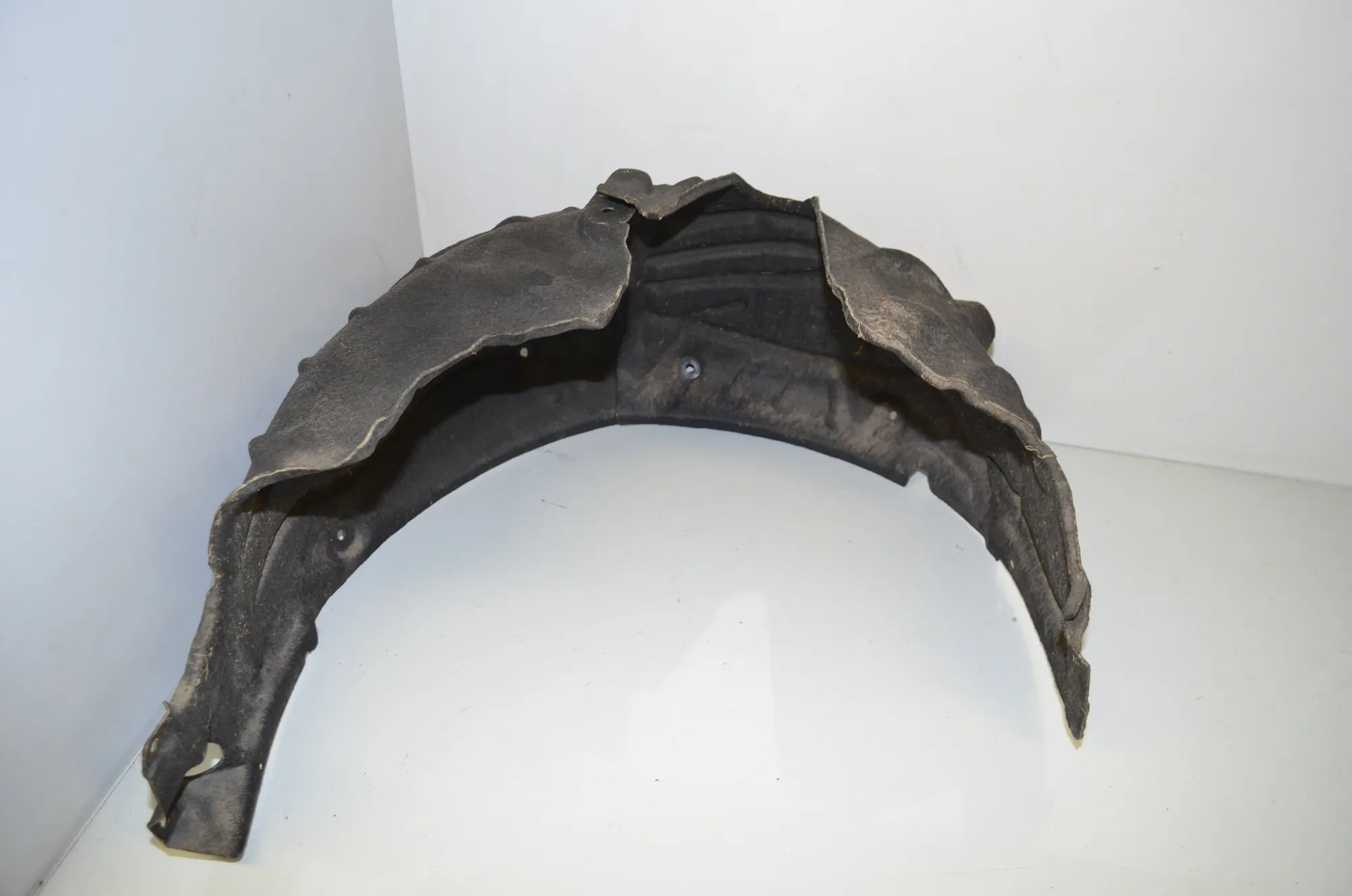 Rear Right Arch Liner – OEM 7440180 · BMW 1 (F40) (2019 - -) F40) 116 d 2020 – 3