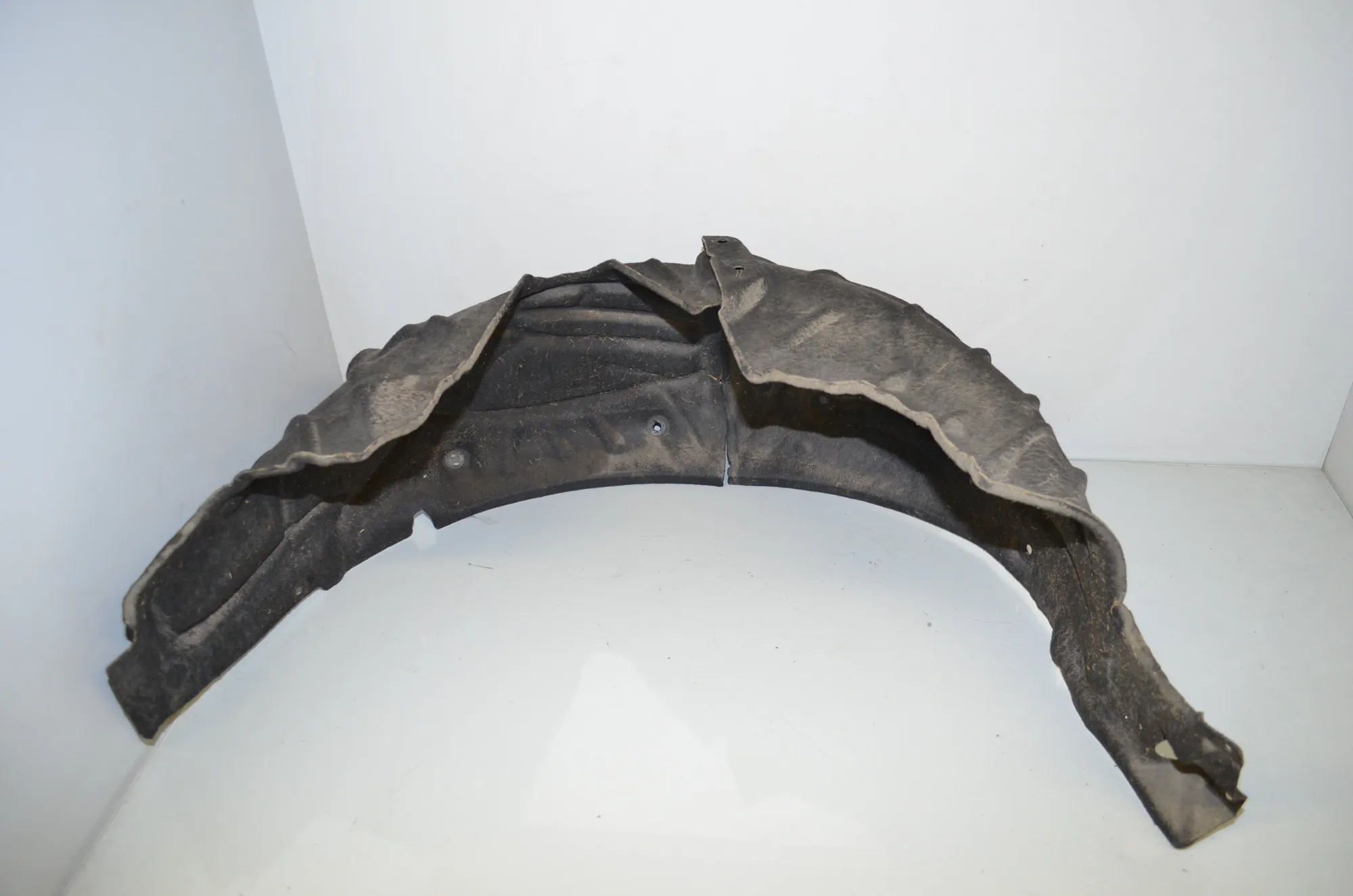 Rear Left Arch Liner – OEM 7440179 · BMW 1 (F40) (2019 - -) F40) 116 d 2020 – 3