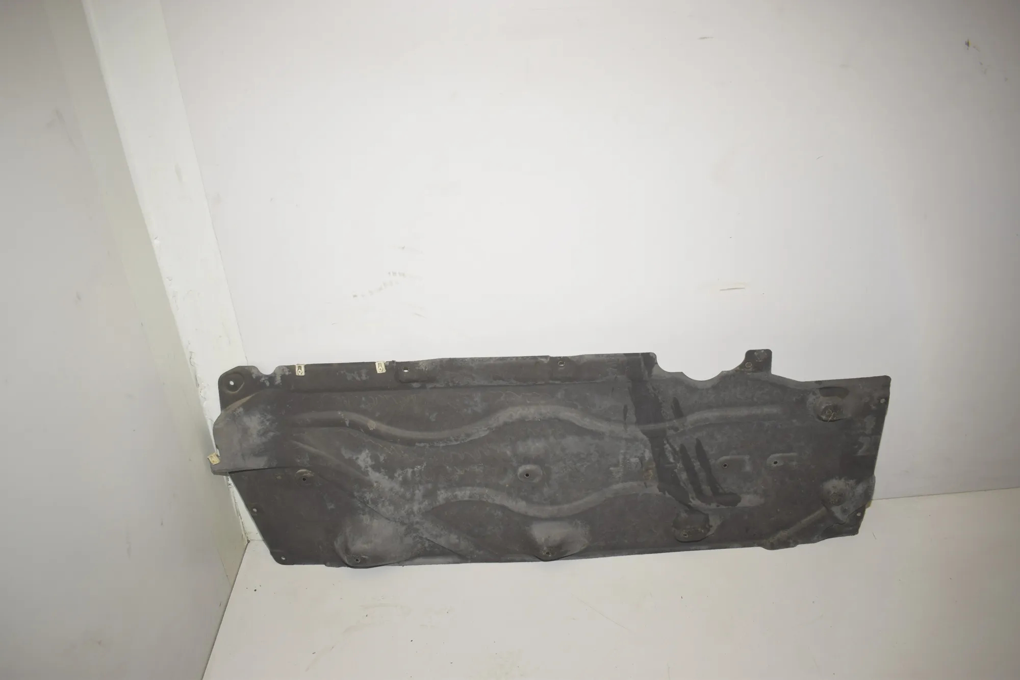 Left Side Underbody Cover – OEM 30421964 · BMW 2 Gran Tourer (F46) 218 i 2015 – 4