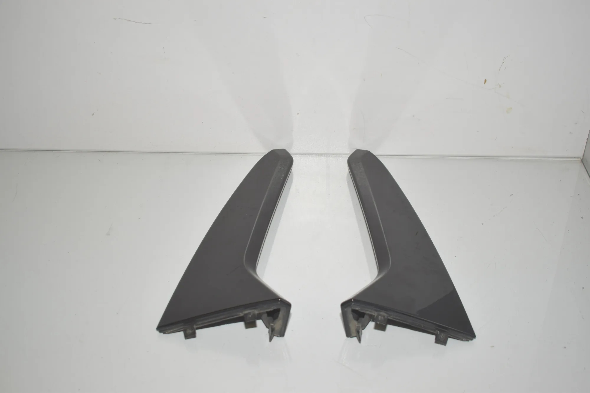 Other Trim Parts – OEM 7364776 · BMW 2 Gran Tourer (F46) 218 i 2015
