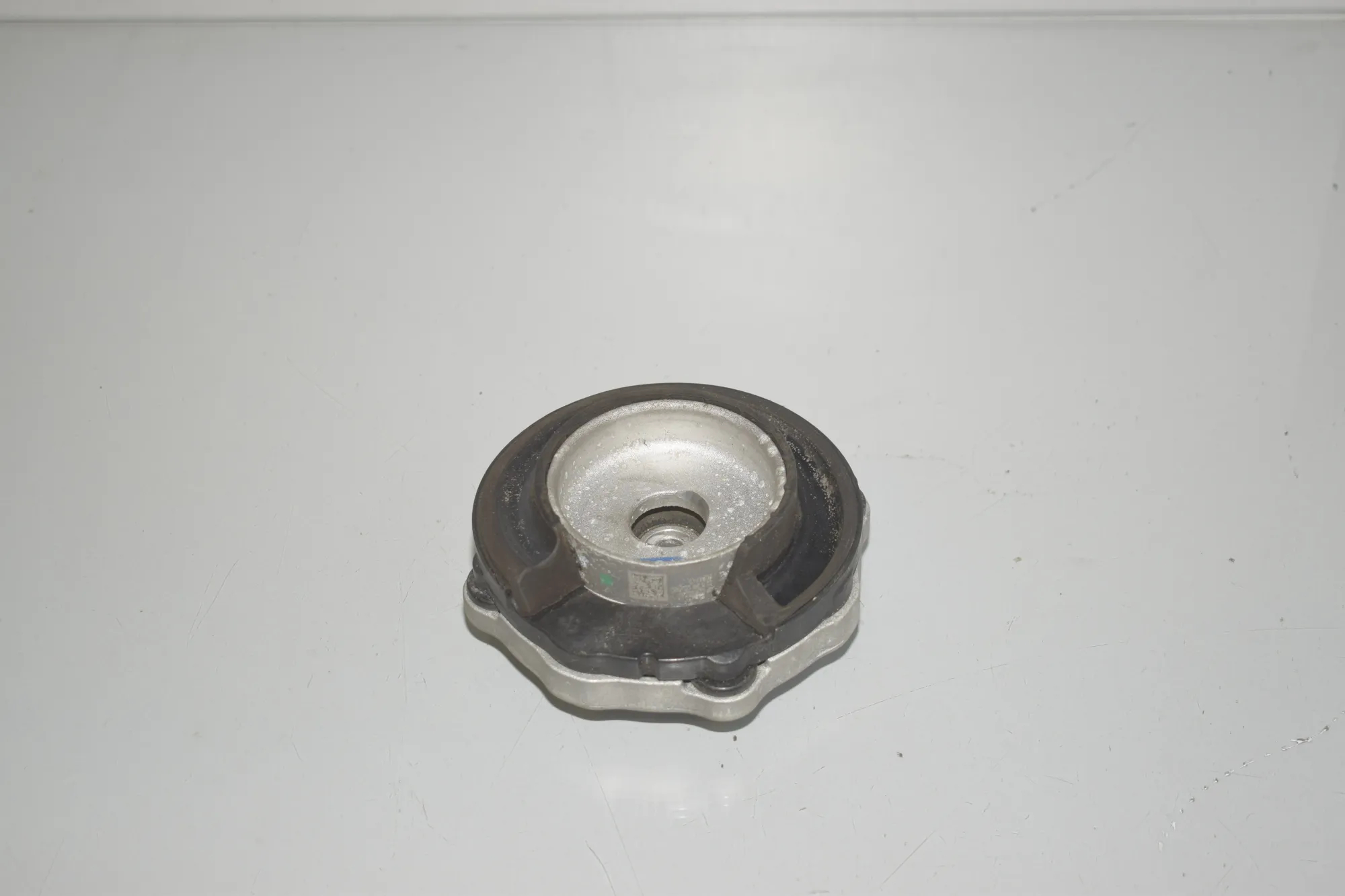 Rear Left Shock Absorber Bracket – OEM 6866275 · BMW iX3 (G08) (2020 - -) Electric (286 HP) 2022 – 2