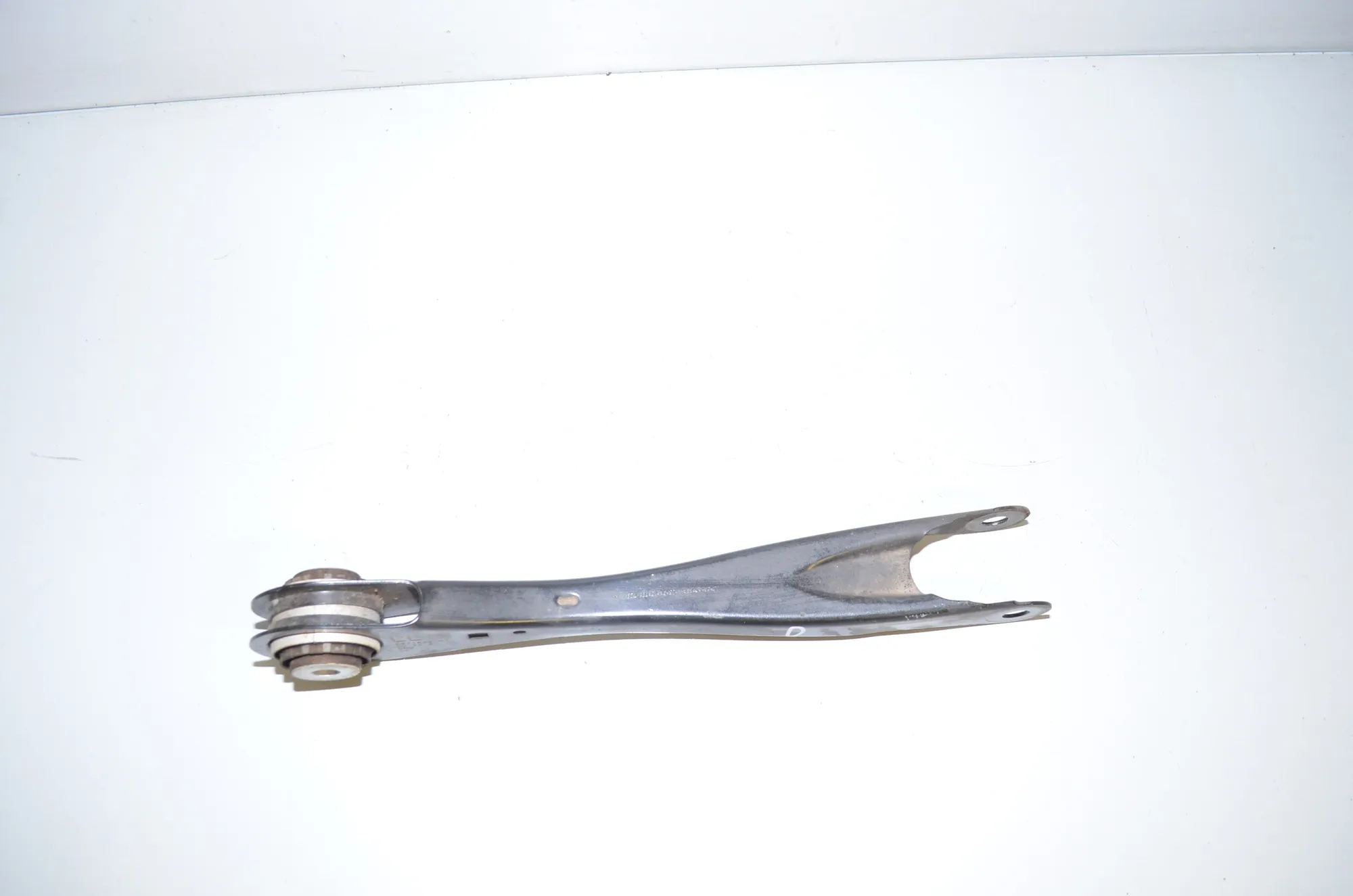 Rear Right Control Arm – OEM 6871879 · BMW iX3 (G08) (2020 - -) Electric (286 HP) 2022 – 2