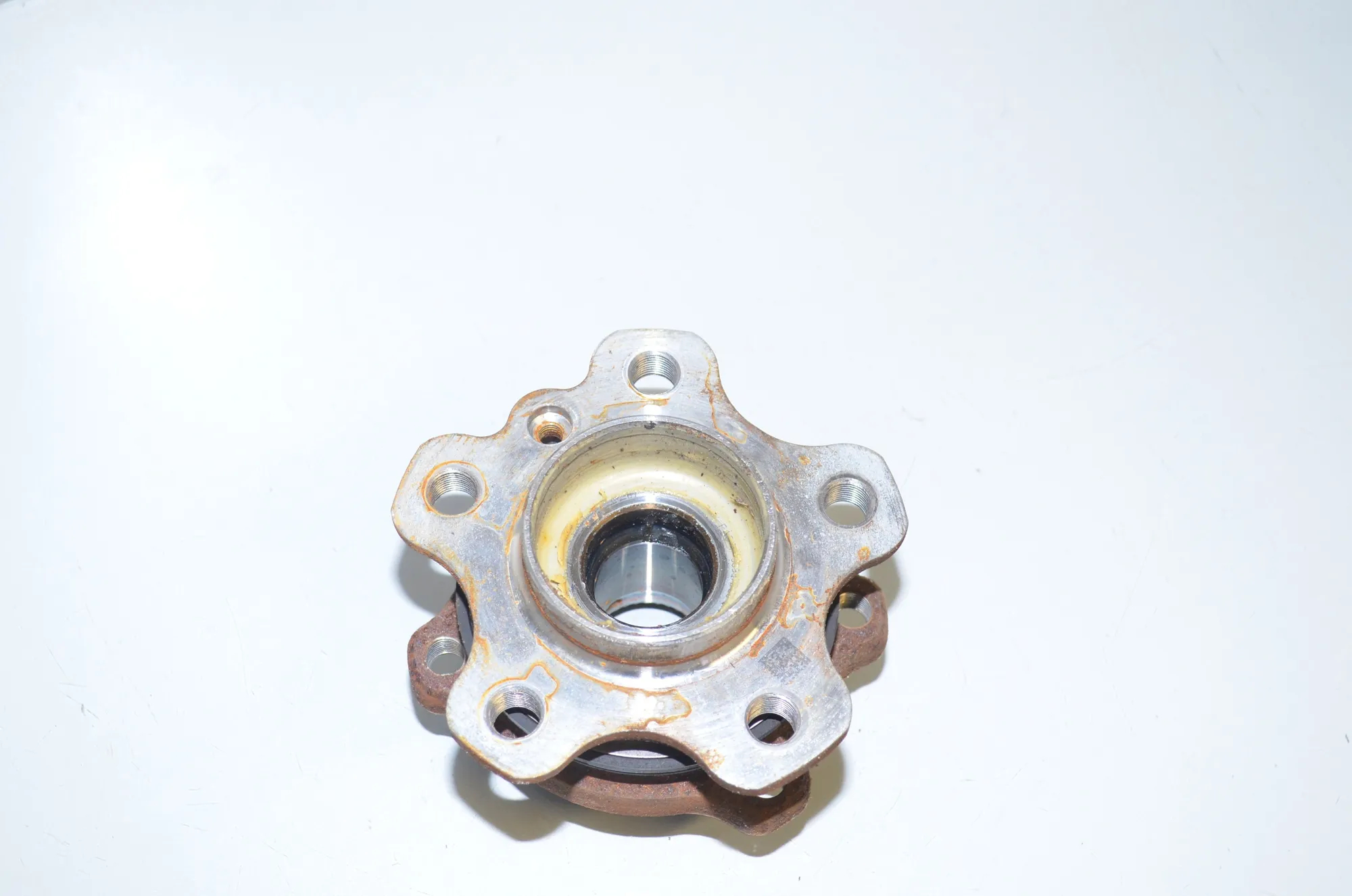 Rear Left Wheel Bearing – OEM 8878739 · BMW iX3 (G08) (2020 - -) Electric (286 HP) 2022