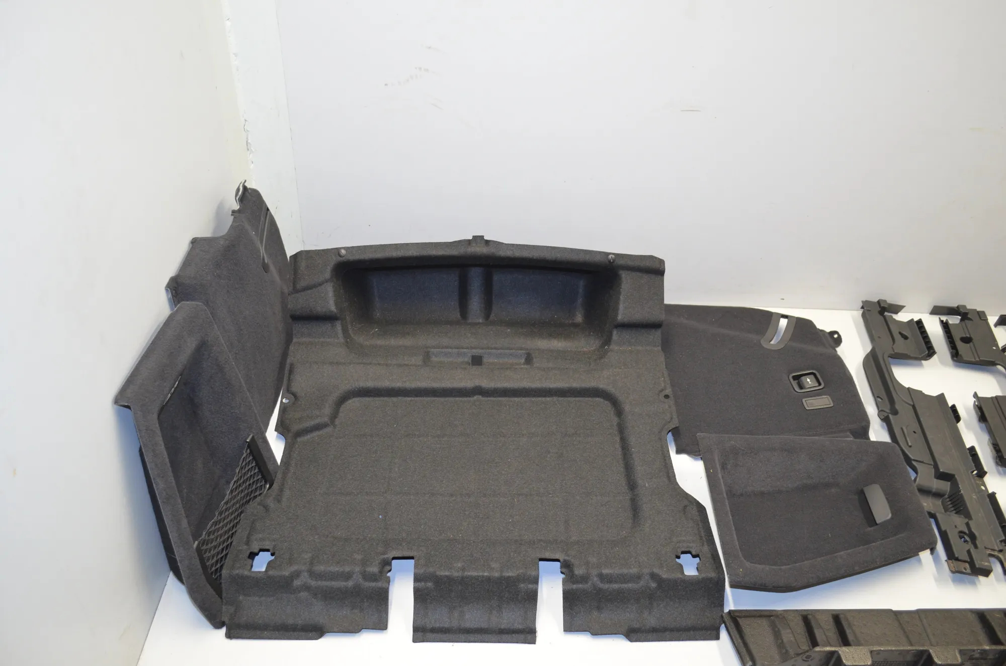 Trunk Trim Kit · BMW iX3 (G08) (2020 - -) Electric (286 HP) 2022 – 4