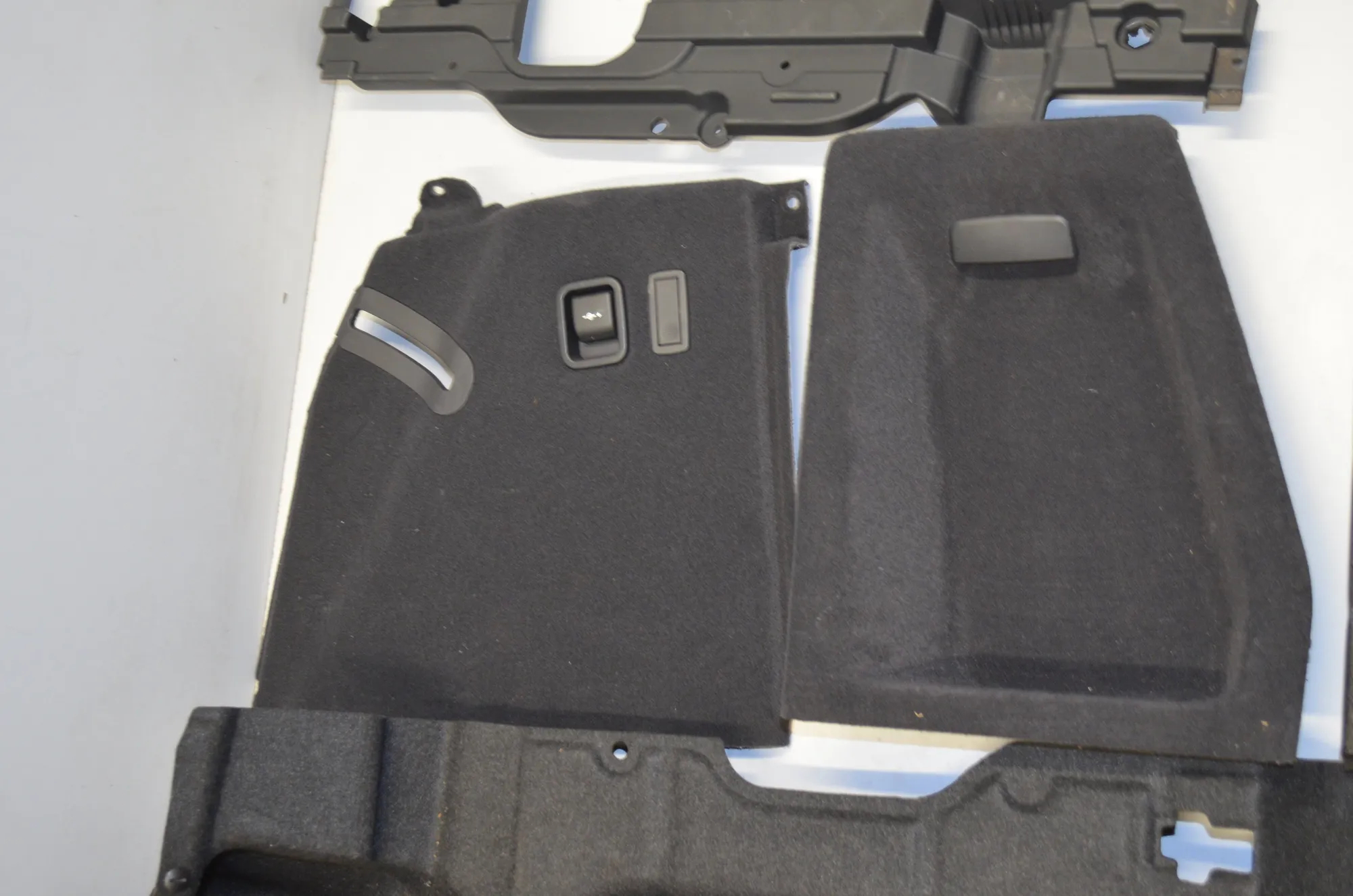 Trunk Trim Kit · BMW iX3 (G08) (2020 - -) Electric (286 HP) 2022 – 3
