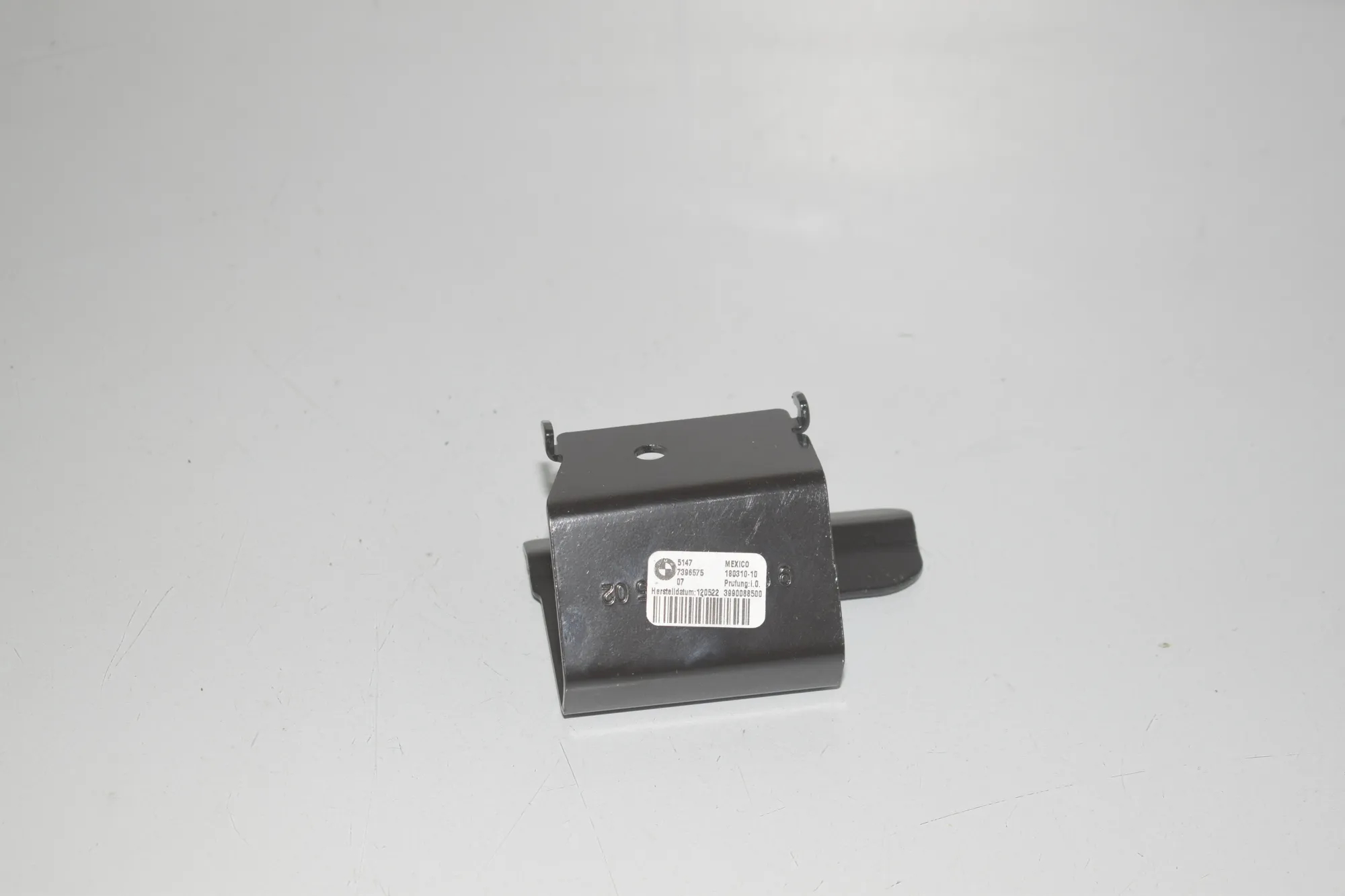 Bracket – OEM 7396575 · BMW iX3 (G08) (2020 - -) Electric (286 HP) 2022