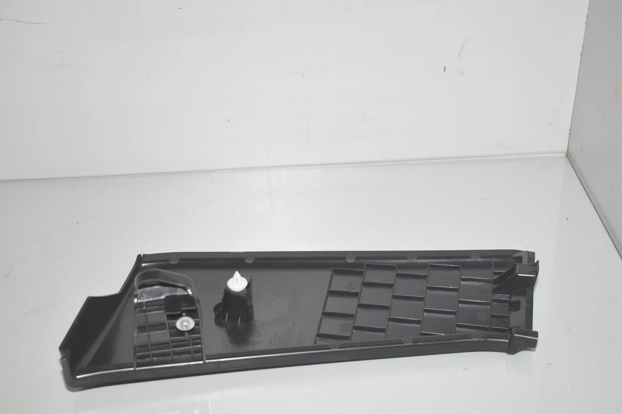 Front Left A Pillar Trim – OEM 7396613 · BMW iX3 (G08) (2020 - -) Electric (286 HP) 2022 – 3