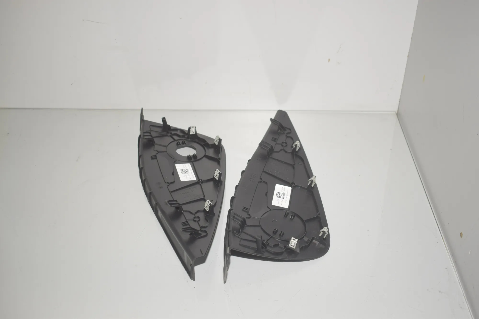 Other Trim Parts – OEM 6840088 · BMW iX3 (G08) (2020 - -) Electric (286 HP) 2022 – 3