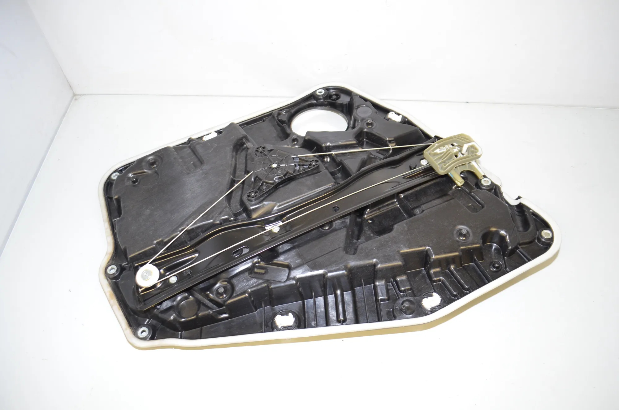 Rear Left Door Window Regulator – OEM 2869125 · BMW iX3 (G08) (2020 - -) Electric (286 HP) 2022 – 4