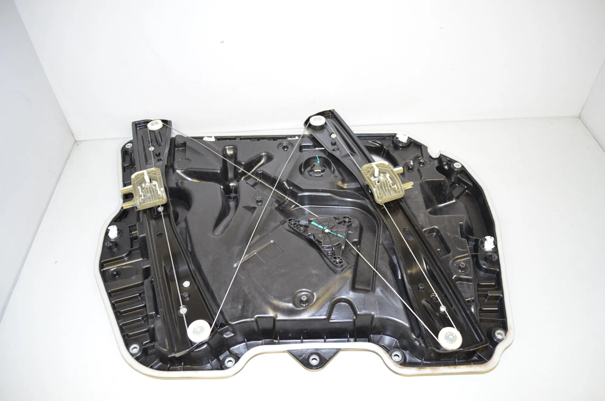 Front Right Door Window Regulator – OEM 2869124 · BMW iX3 (G08) (2020 - -) Electric (286 HP) 2022 – 3