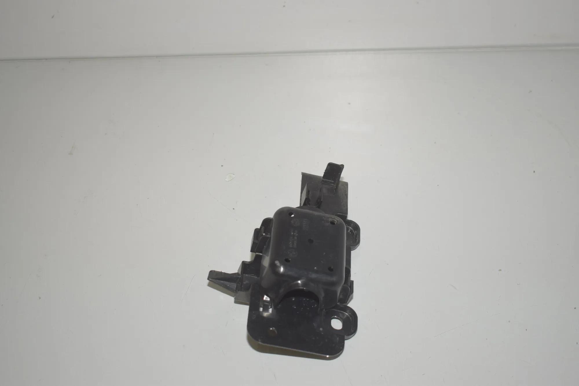 Bracket – OEM 9886420 · BMW iX3 (G08) (2020 - -) Electric (286 HP) 2022 – 2