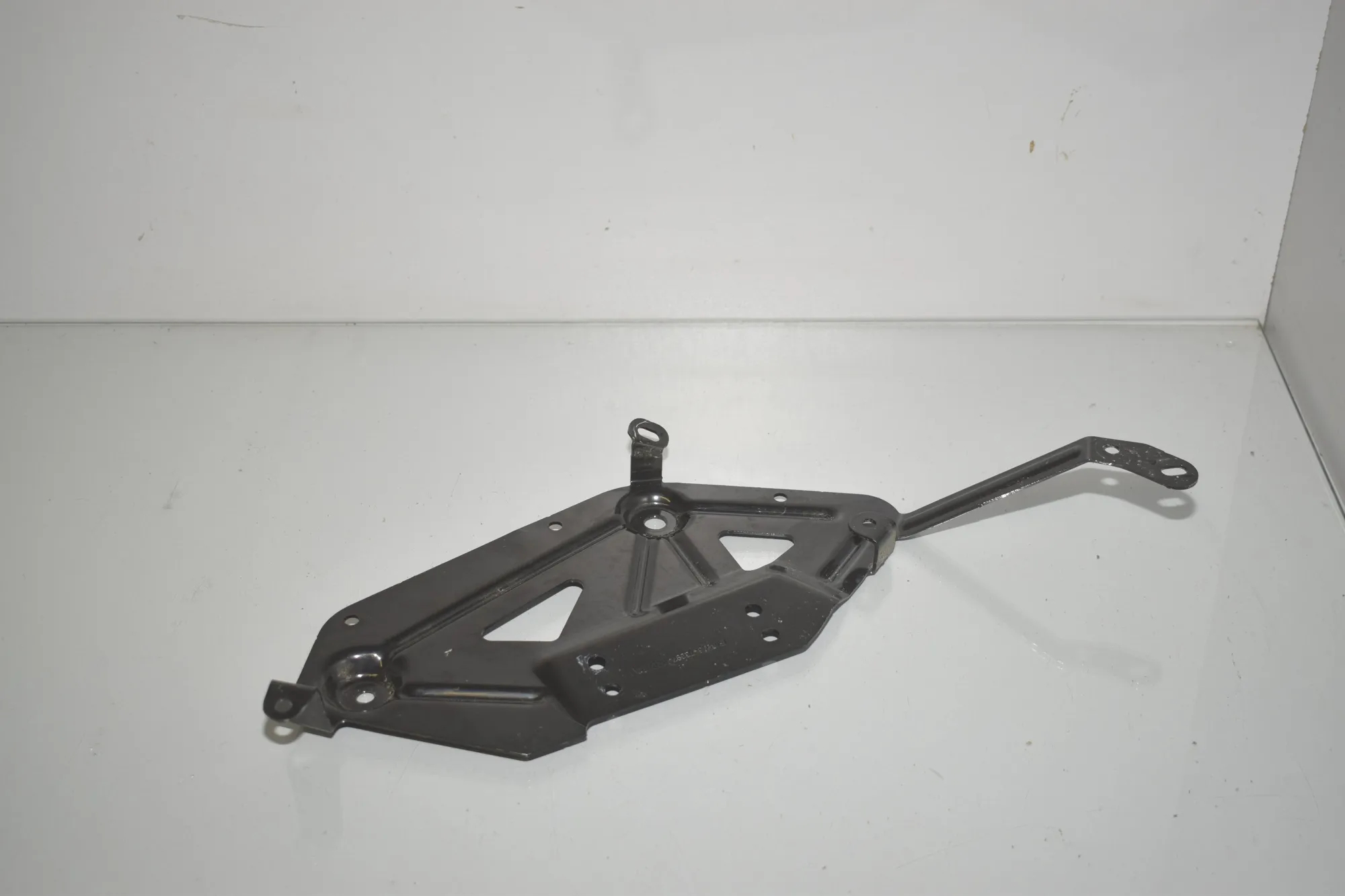 Bracket – OEM 8473997 · BMW iX3 (G08) (2020 - -) Electric (286 HP) 2022 – 2