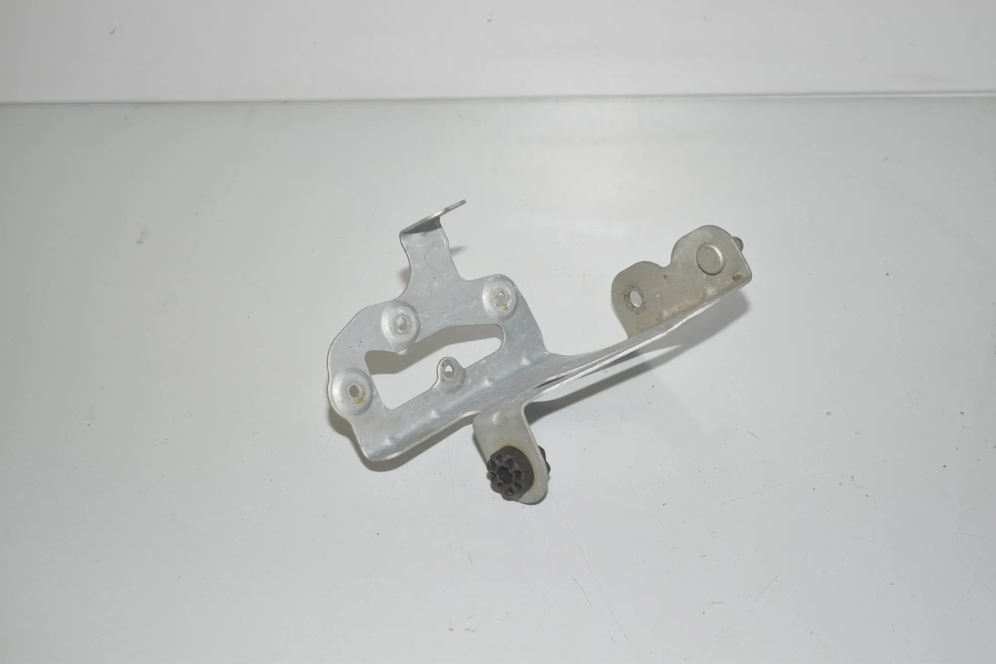 Bracket · BMW iX3 (G08) (2020 - -) Electric (286 HP) 2022