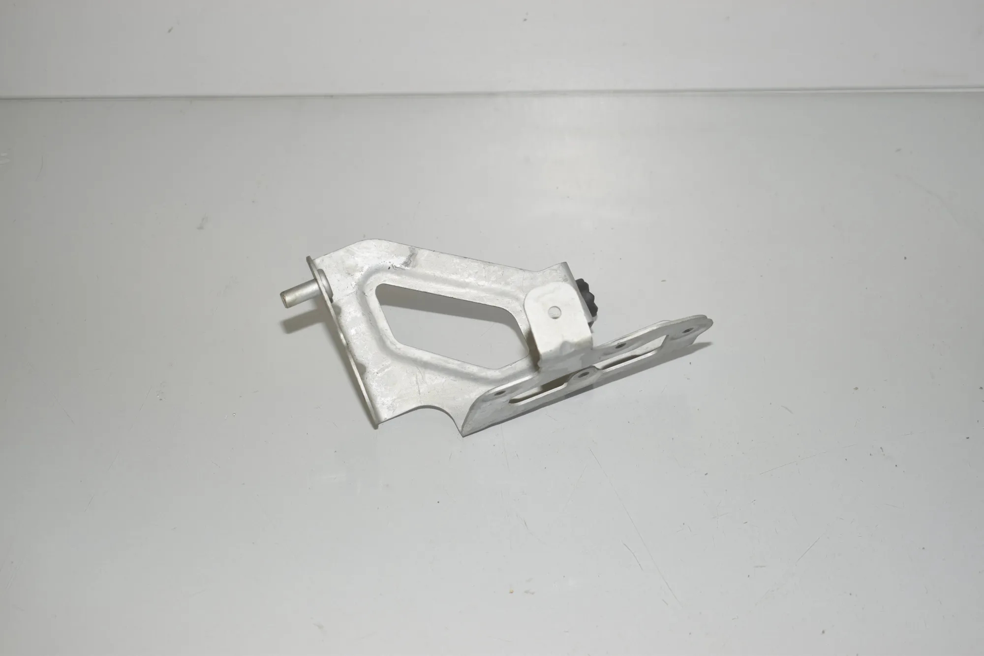Bracket · BMW iX3 (G08) (2020 - -) Electric (286 HP) 2022 – 2