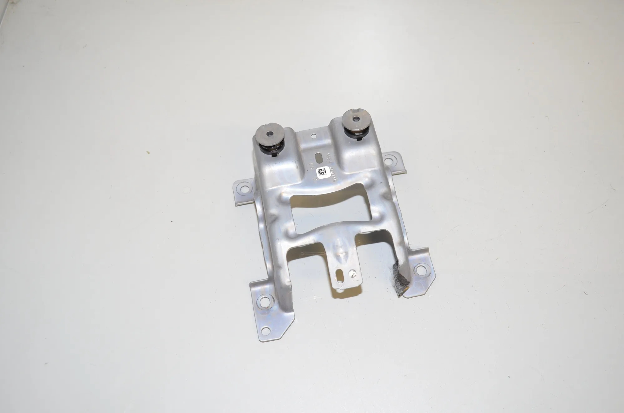 Bracket – OEM 9384612 · BMW iX3 (G08) (2020 - -) Electric (286 HP) 2022 – 2