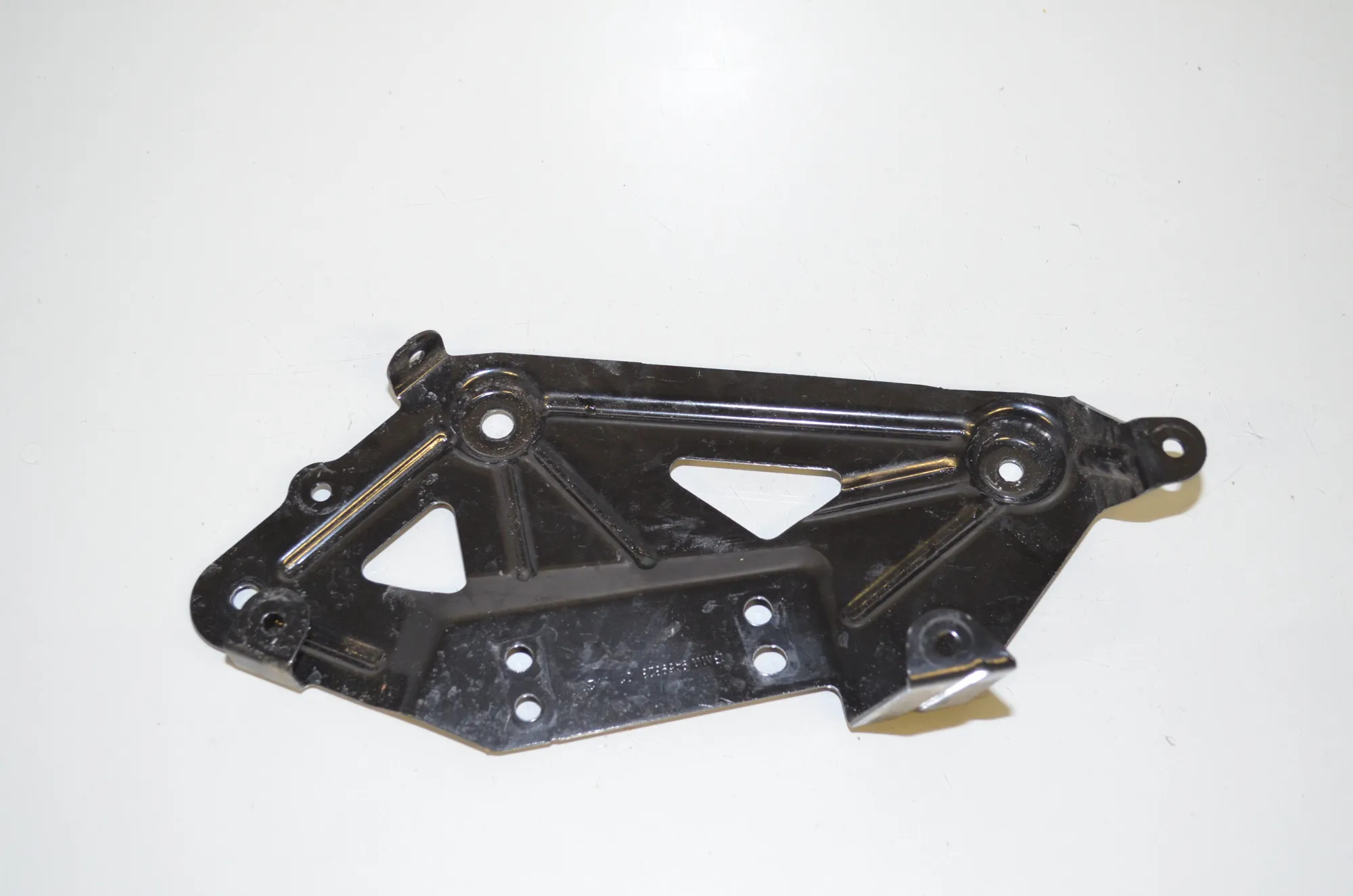 Bracket – OEM 9459823 · BMW iX3 (G08) (2020 - -) Electric (286 HP) 2022
