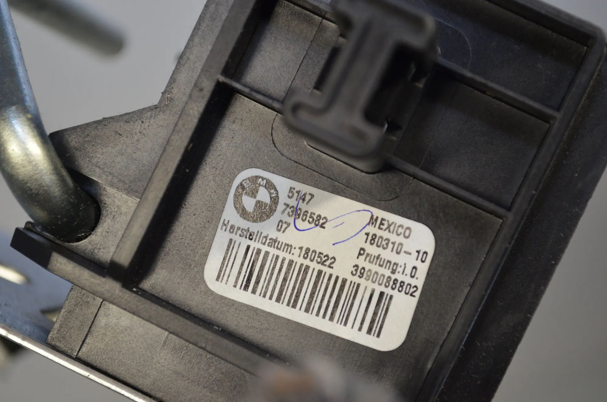 Other Body Parts – OEM 7396582 · BMW iX3 (G08) (2020 - -) Electric (286 HP) 2022 – 5