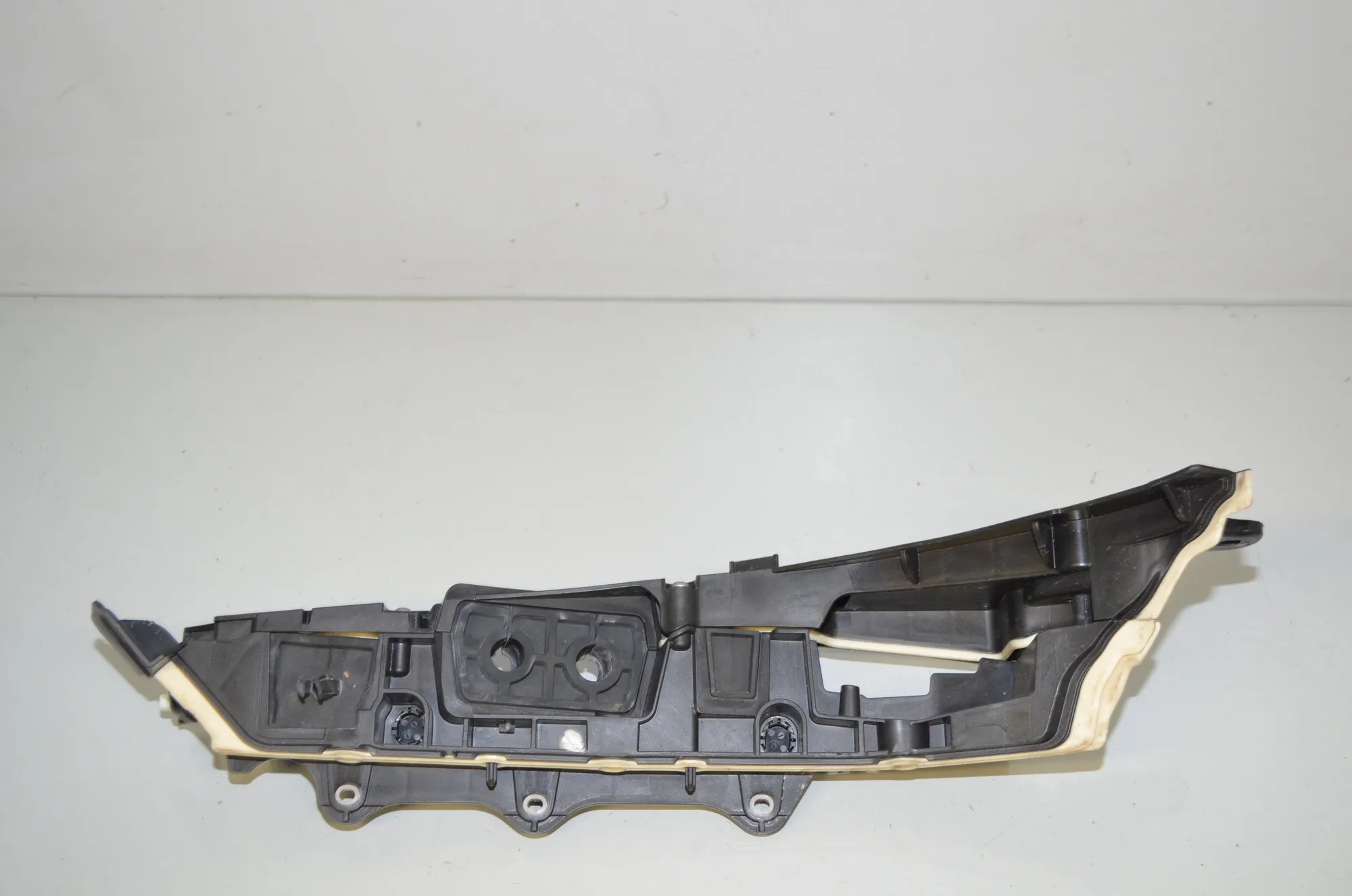 Other Engine Compartment Parts – OEM 9397000 · BMW iX3 (G08) (2020 - -) Electric (286 HP) 2022 – 3